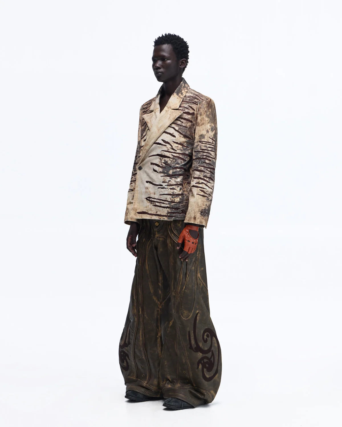 Personsoul Structured Totem Curved-leg Calf Leather Pants