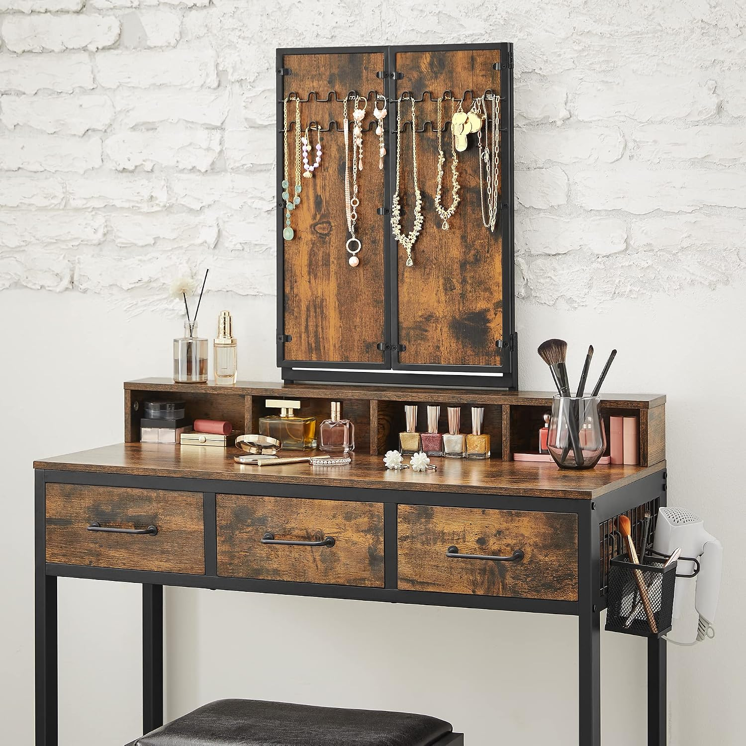 VASAGLE Tocador con Espejo y Taburete, Mesa de Maquillaje con Espejo Triple, 3 Cajones, Industrial, Marrón Rústico y Negro MRVT004B01V2