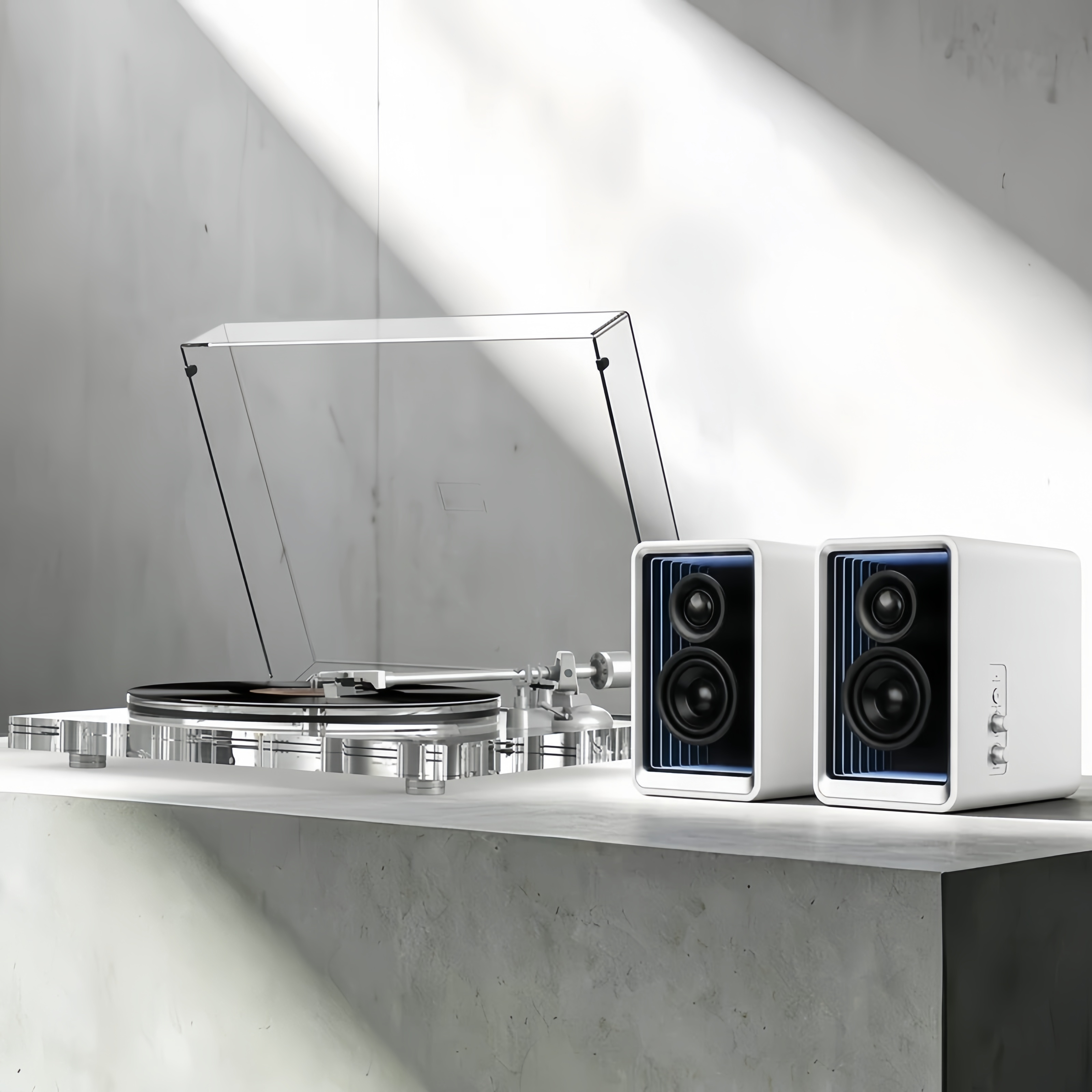 Clear Acrylic Bluetooth Record Player – Stable Belt Drive Turntable with Low Noise & Dynamic Audio
