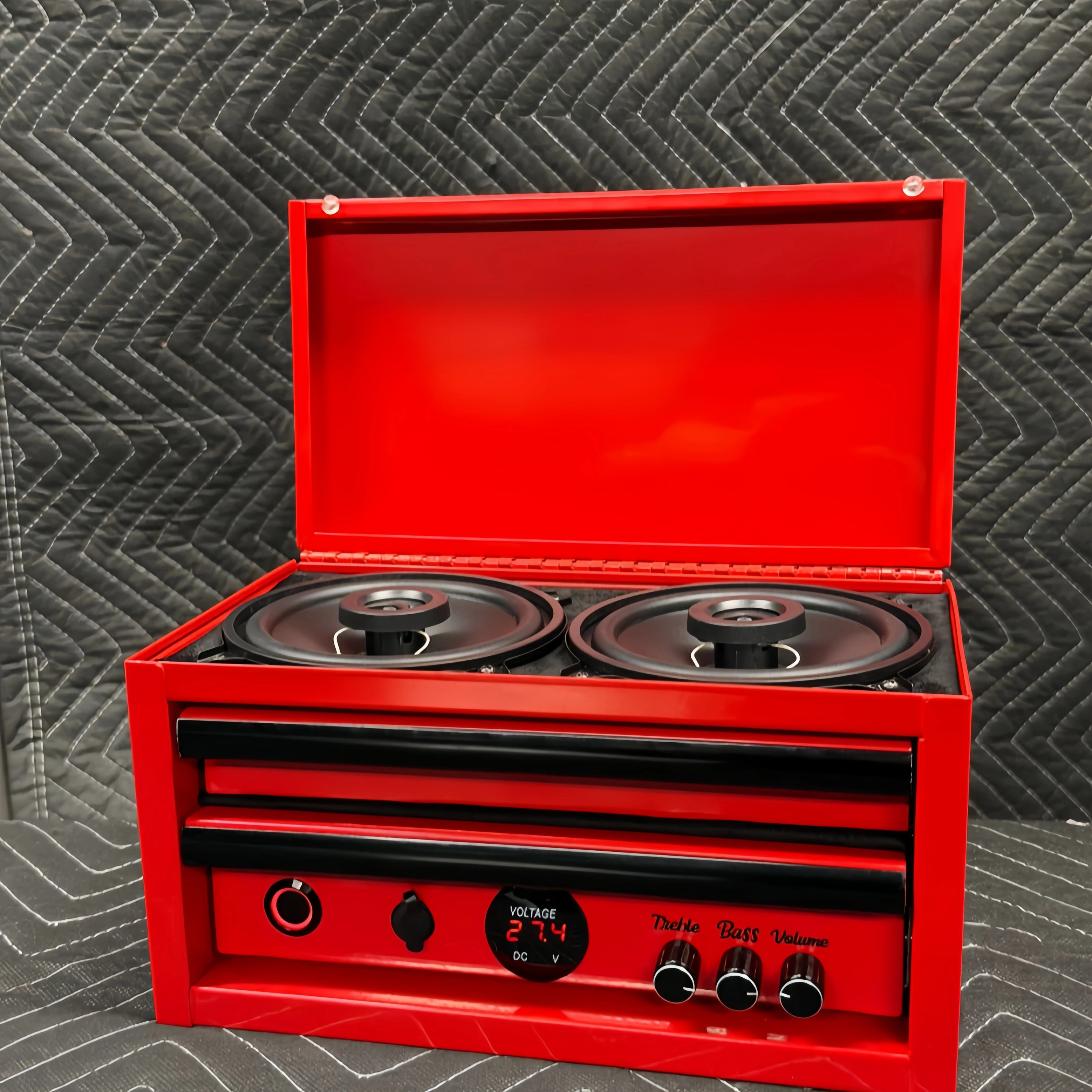 Hardcore DIY build! 24V mini-toolbox Bluetooth speaker—powerful sound with a built-in charger🧰🎵