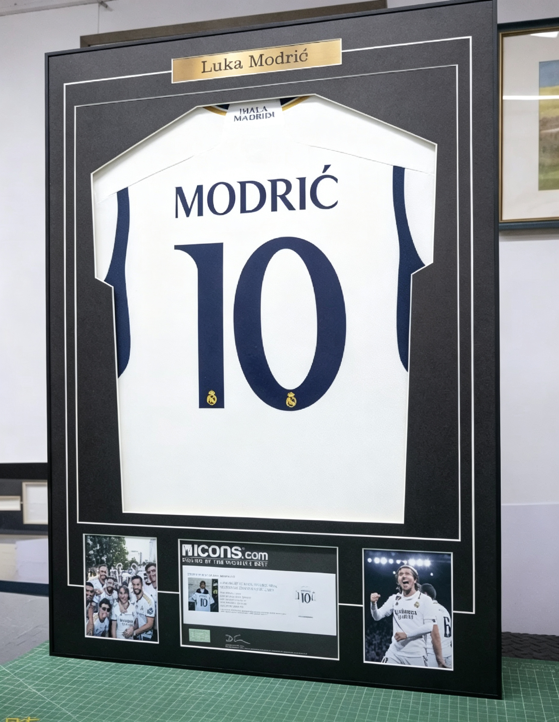 Framed Jersey