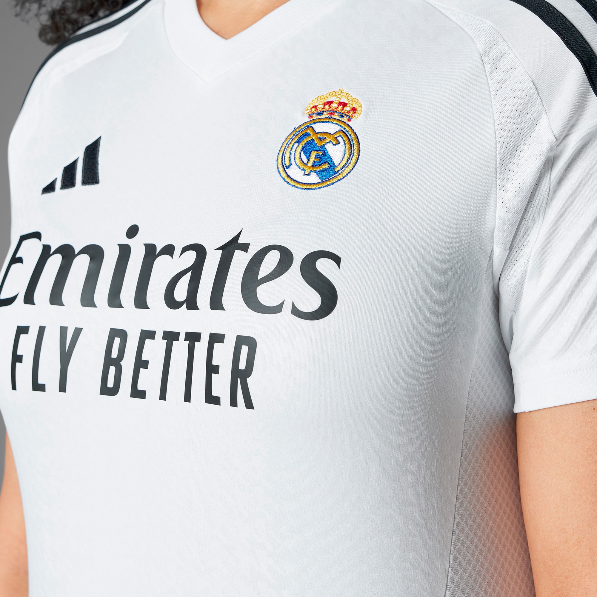 Jude Bellingham #5 Real Madrid Women's 2024/25 Home Replica Player Jersey - White - angle 6