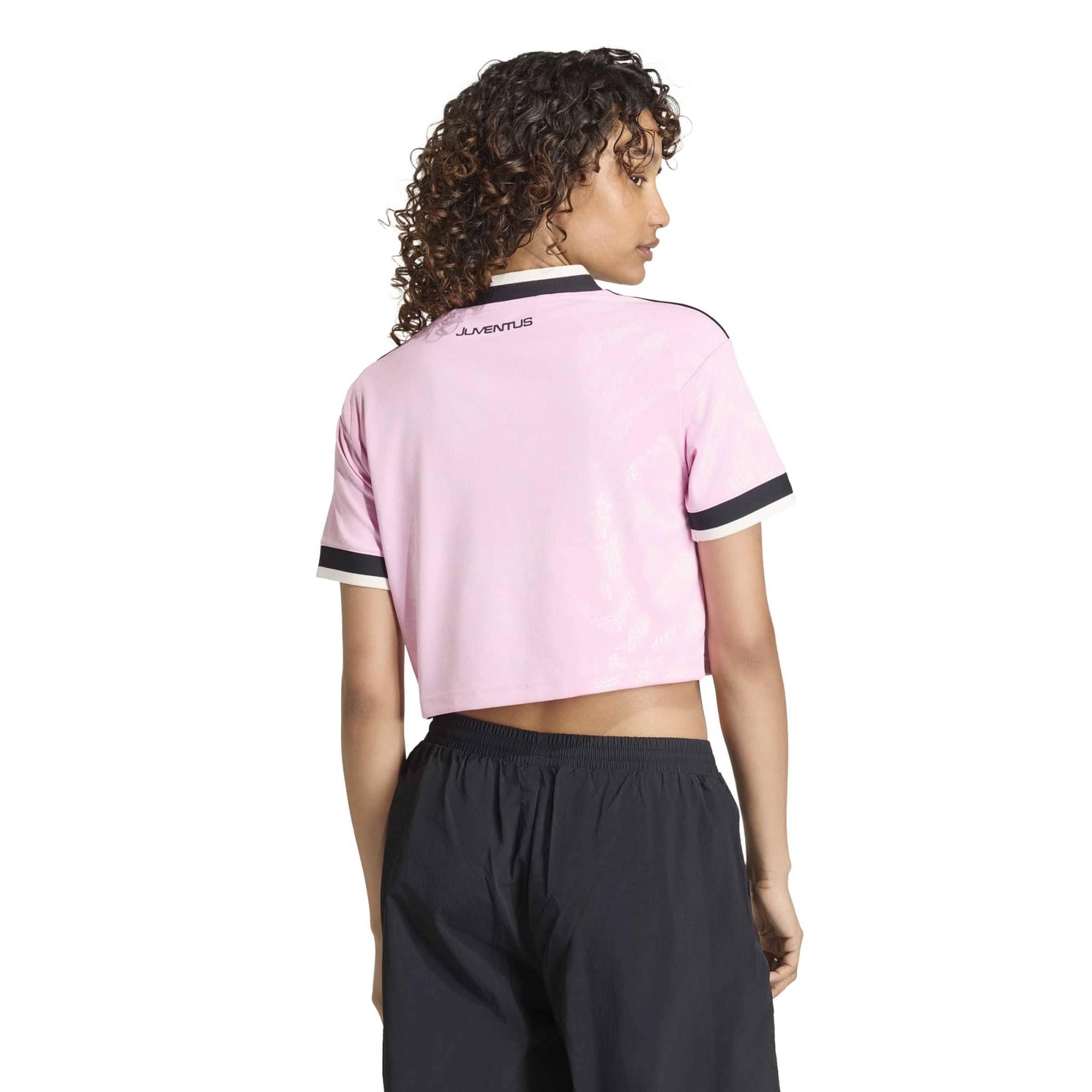 Juventus Women's 2026/27 Away Cropped Replica Jersey - Pink - angle 8