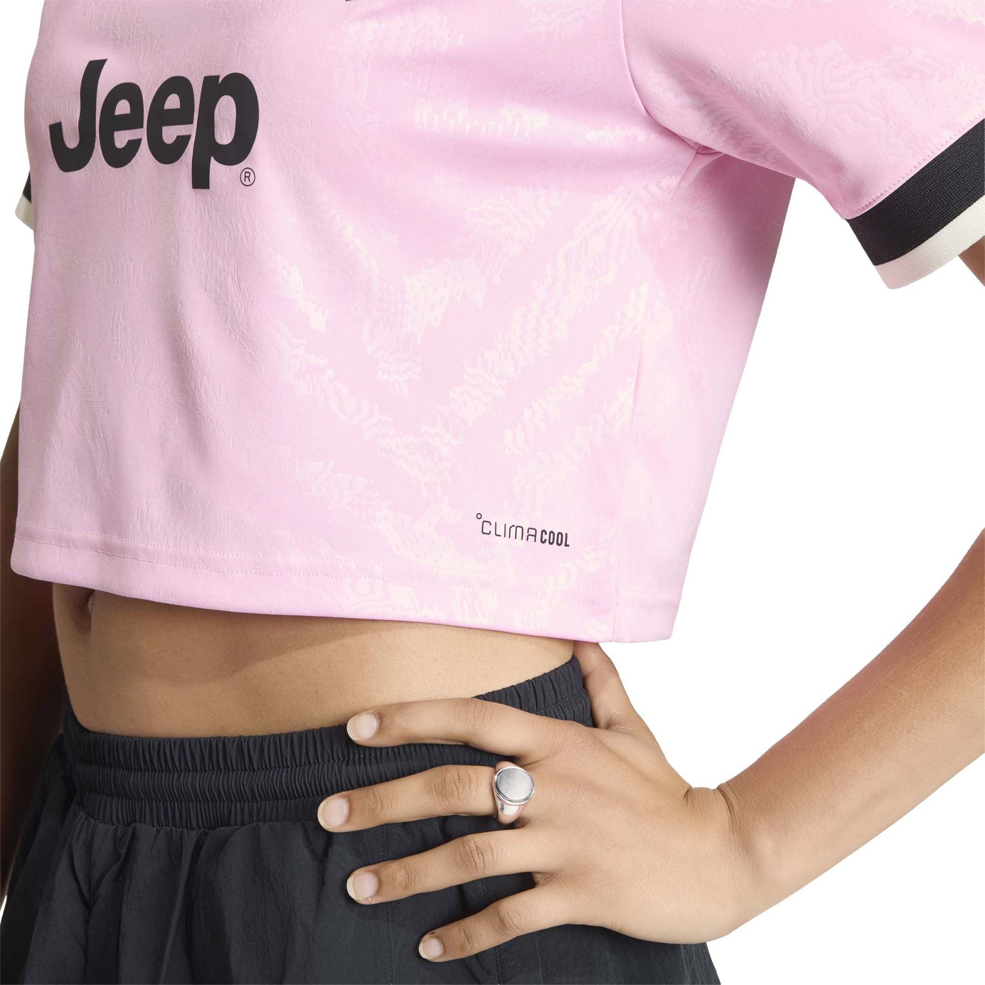 Juventus Women's 2026/27 Away Cropped Replica Jersey - Pink - angle 6