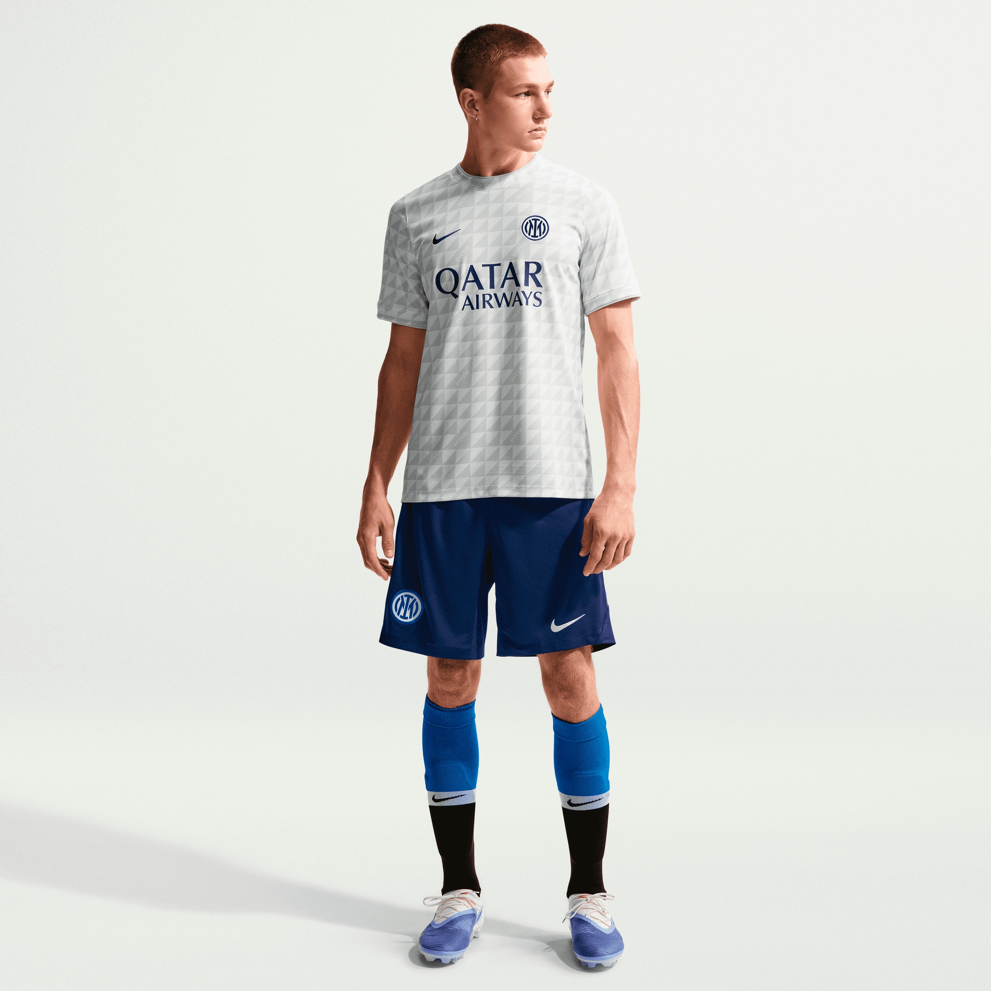 Inter Milan 2026/27 Away Pre-Match Jersey Top - White - angle 5