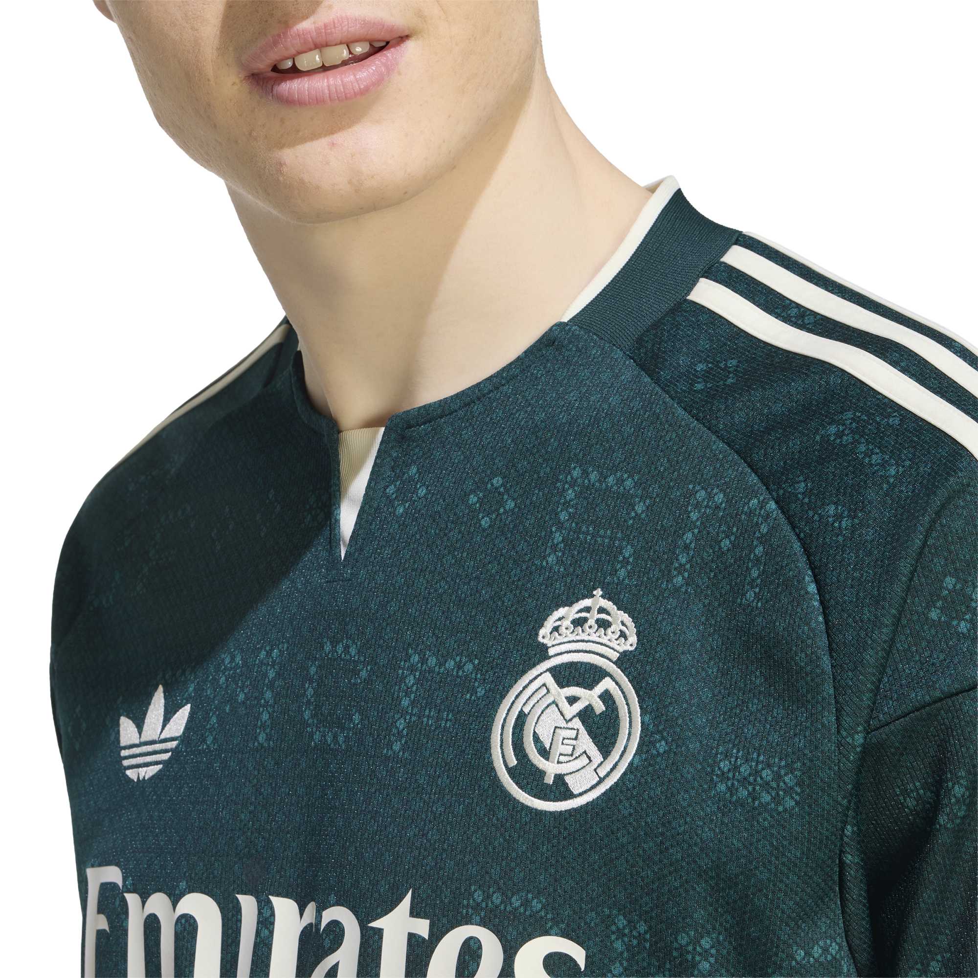 Real Madrid 2026/27 Away Replica Jersey - Green - angle 7