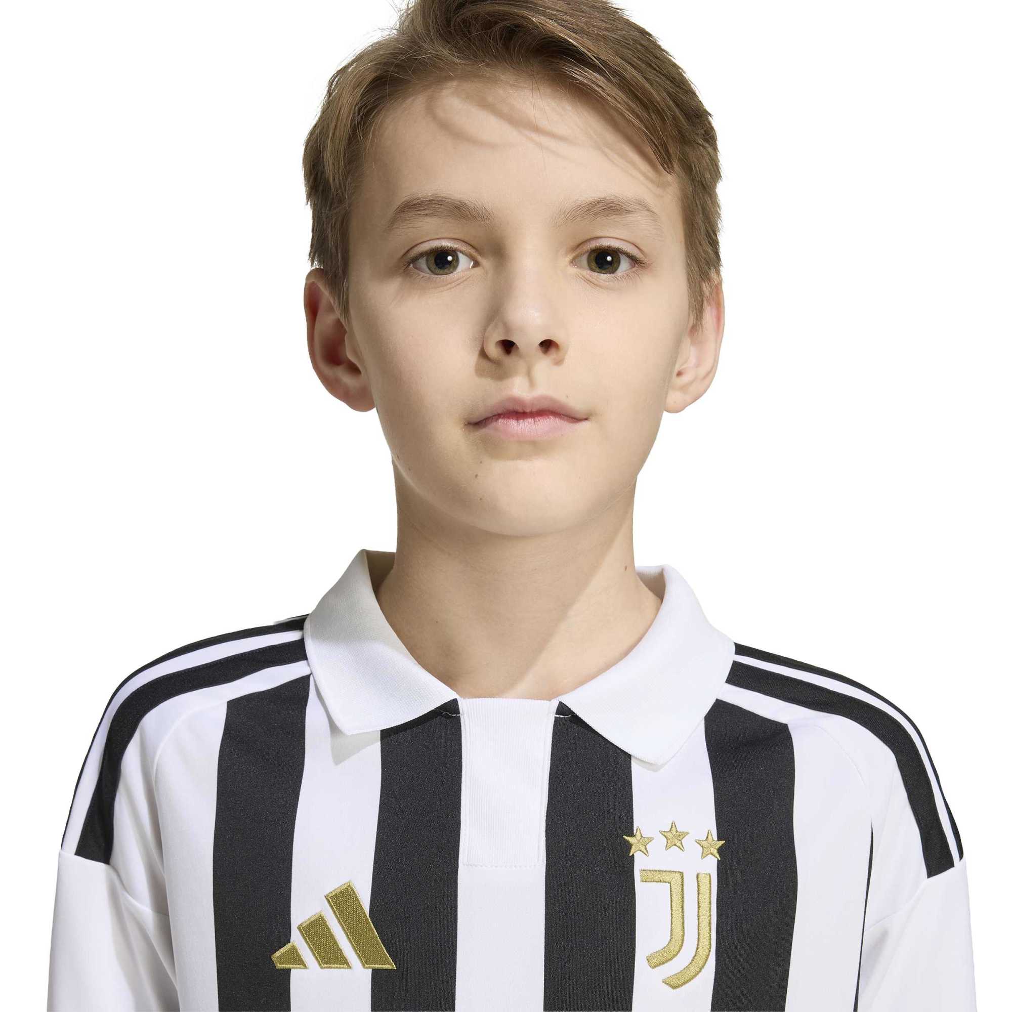 Juventus Youth 2026/27 Home Replica Jersey - White - angle 5