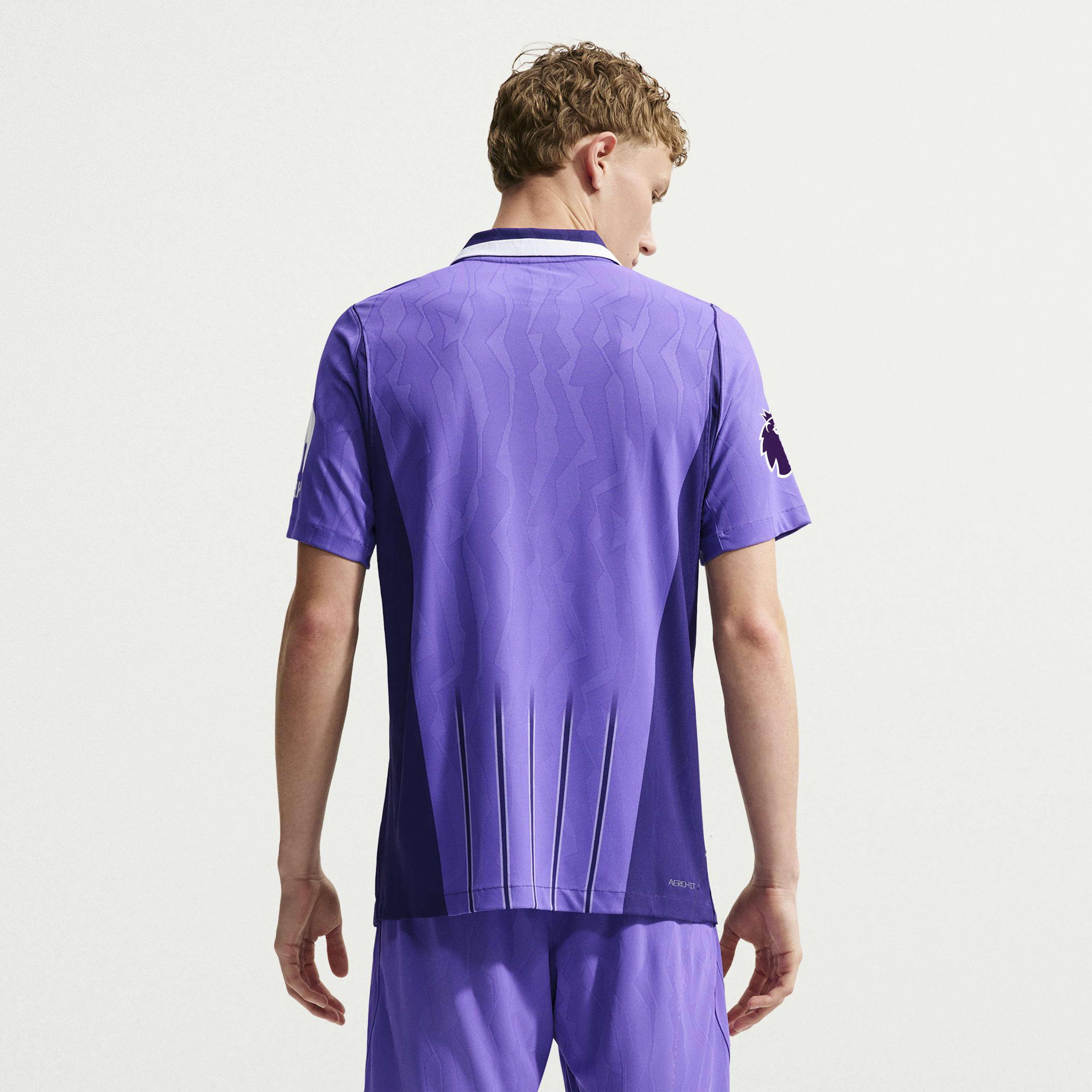 Tottenham Hotspur 2026/27 Third Match Jersey - Purple - angle 3