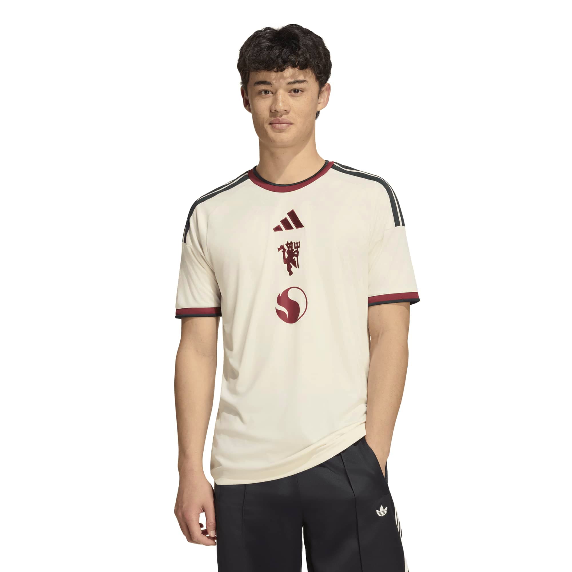 Manchester United Third Soccer Jersey 2026/27 - Cream | FanWearStyle