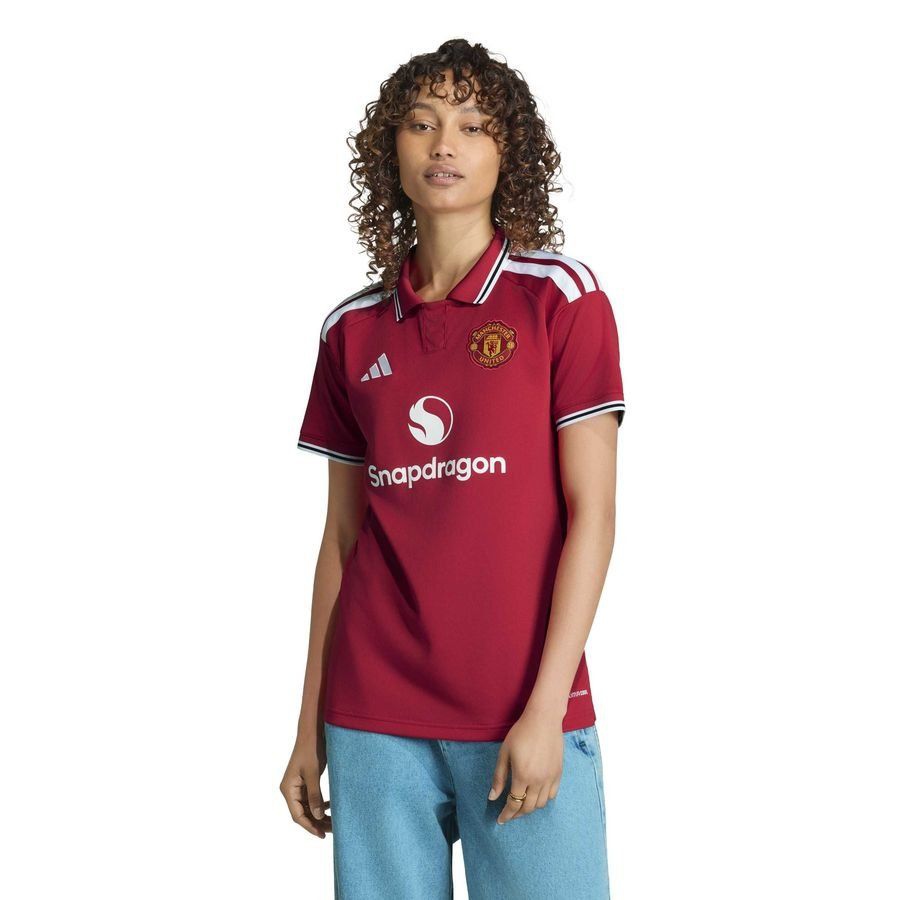 Manchester United Home Women Uniform 2026/27 - angle 2