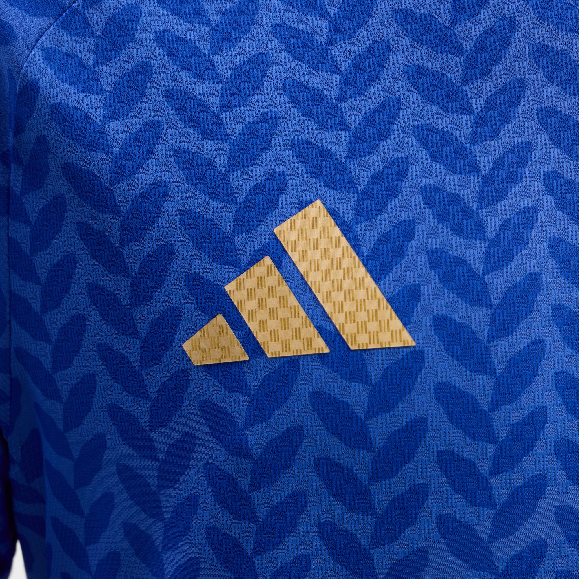 Italy National Team 2026 Home On-Field Authentic Jersey - Blue - angle 8