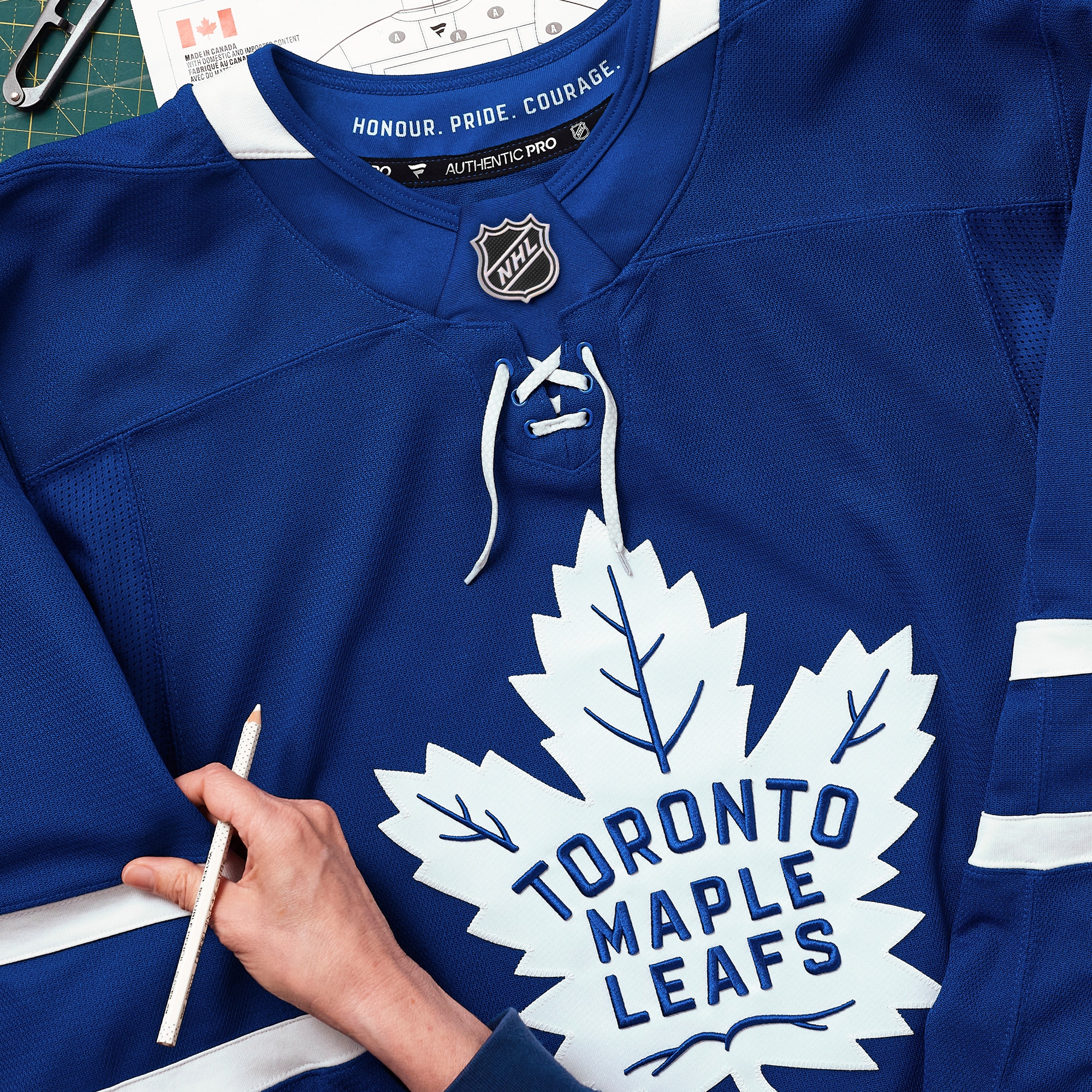 Toronto Maple Leafs Home Pro Custom Jersey - Blue - angle 6