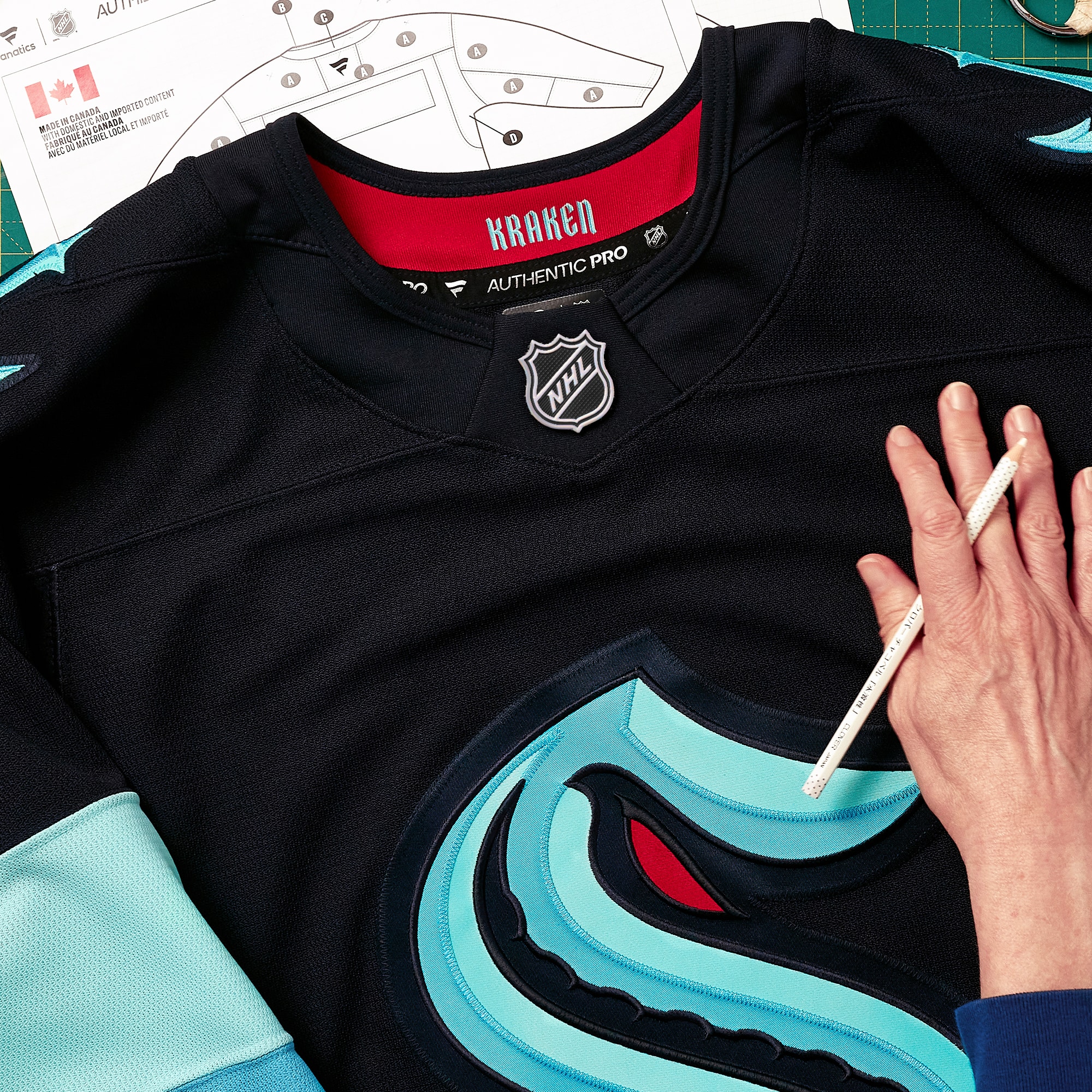 Seattle Kraken Home Pro Custom Jersey - Navy - angle 6