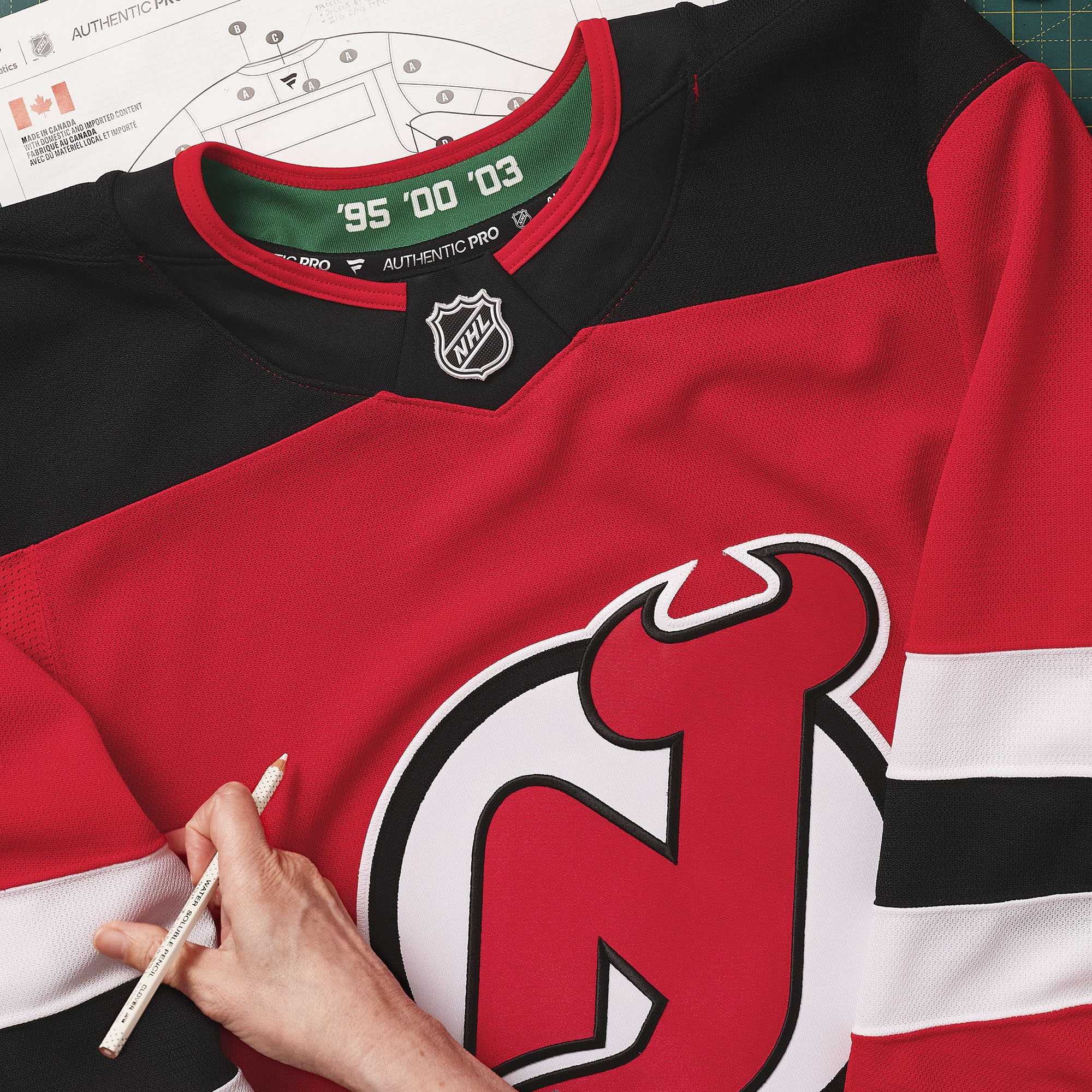 New Jersey Devils Home Pro Custom Jersey - Red - angle 6