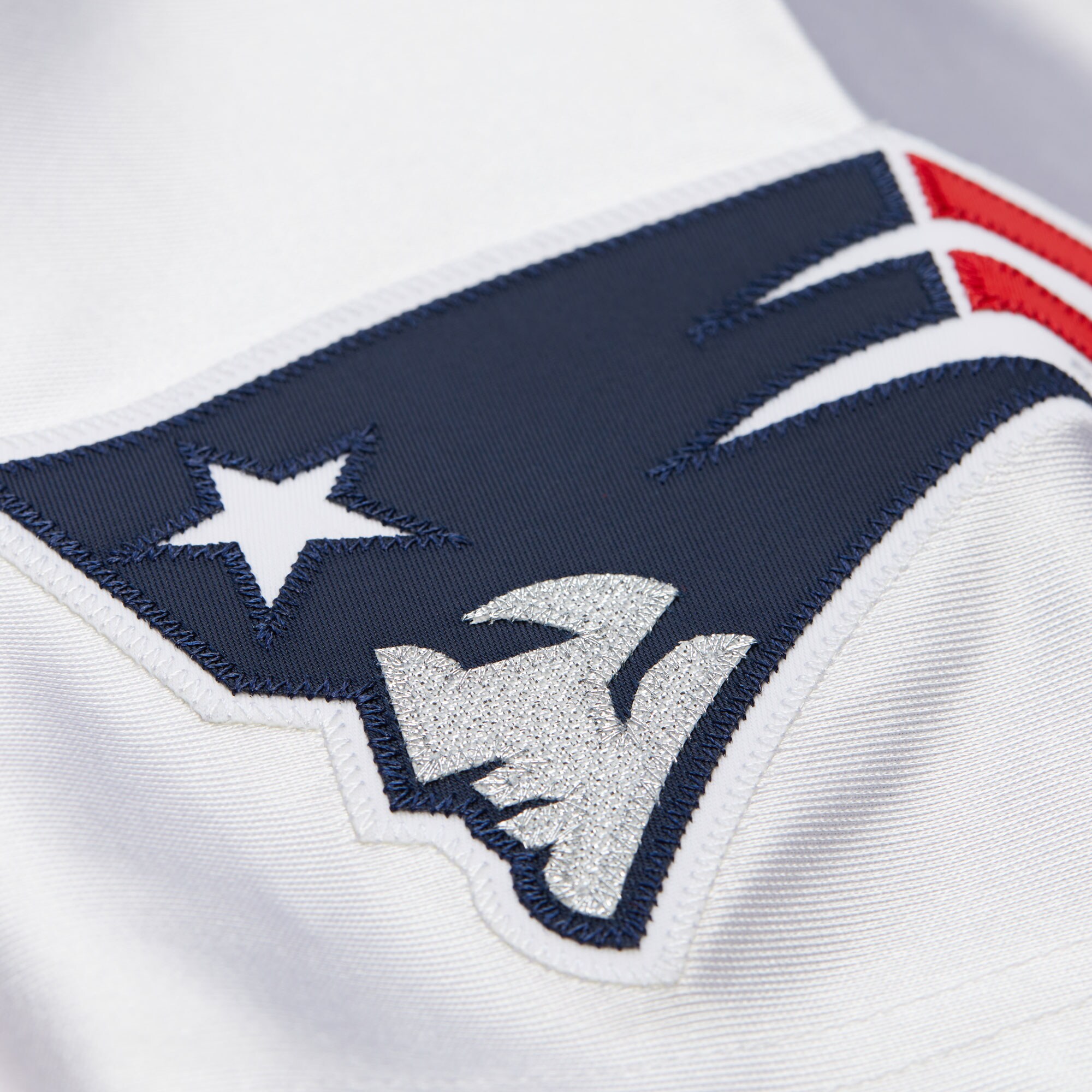 Tom Brady New England Patriots 2000 Jersey - White - angle 8