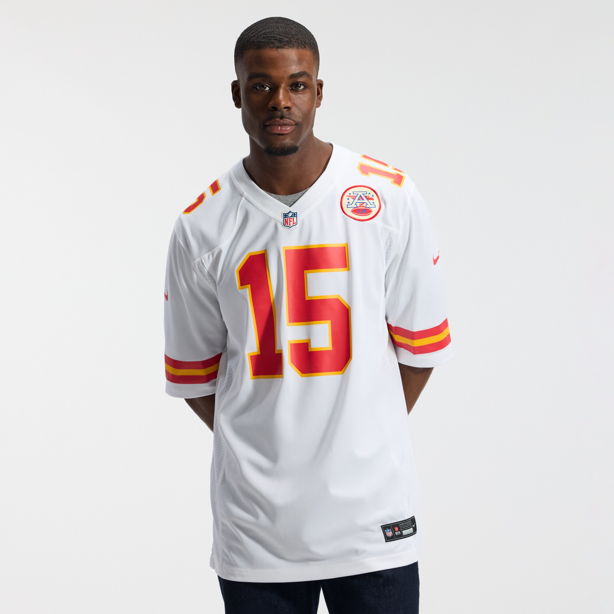 Patrick Mahomes #15 Kansas City Chiefs Game Jersey - White - angle 4