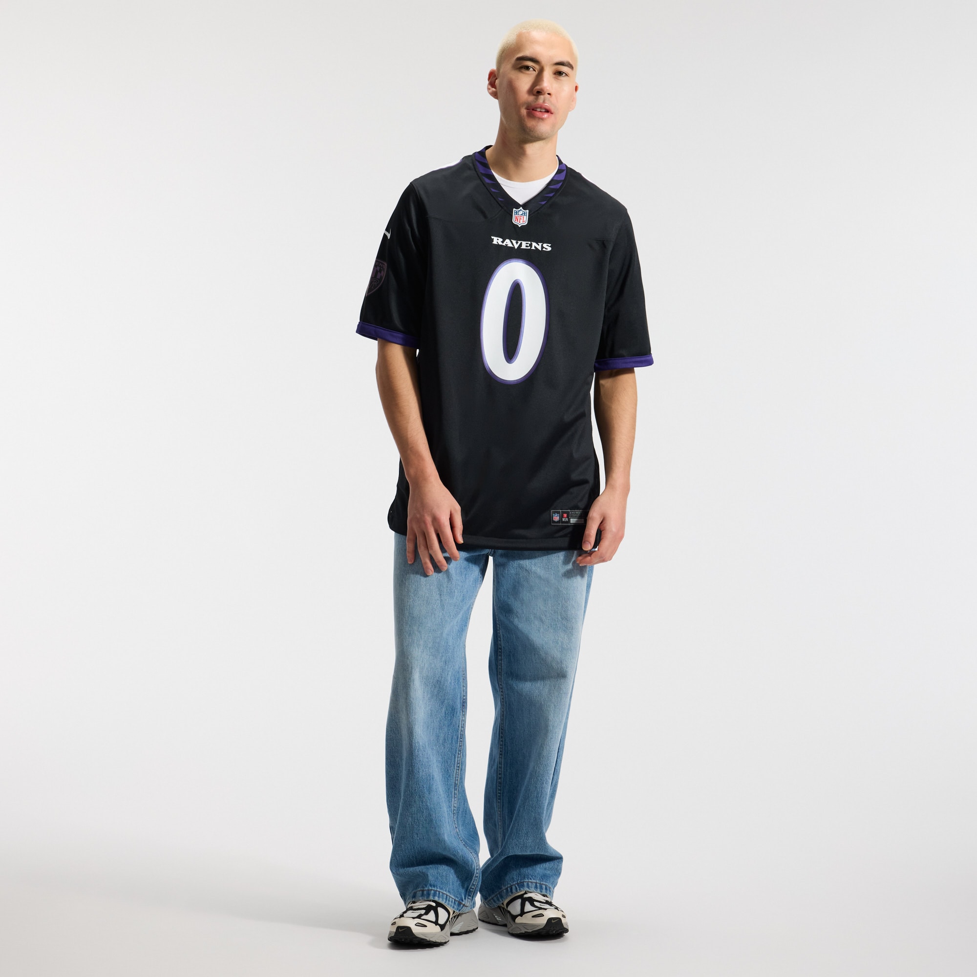 Roquan Smith Baltimore Ravens Alternate Game Jersey - Black - angle 7