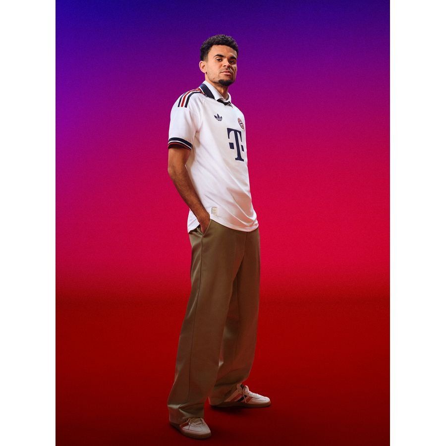 Bayern München Away Shirt 26/27 Authentic-League Wear Hub