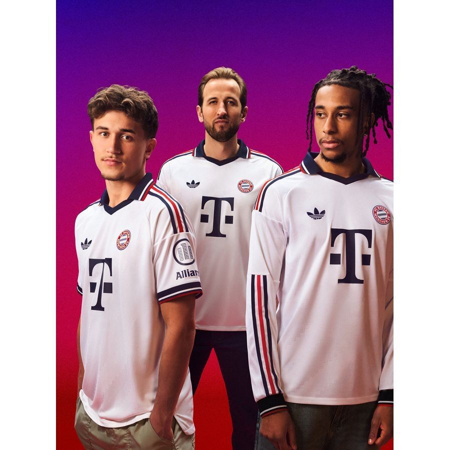 Bayern München Away Shirt 26/27 Authentic Long Sleeves-League Wear Hub