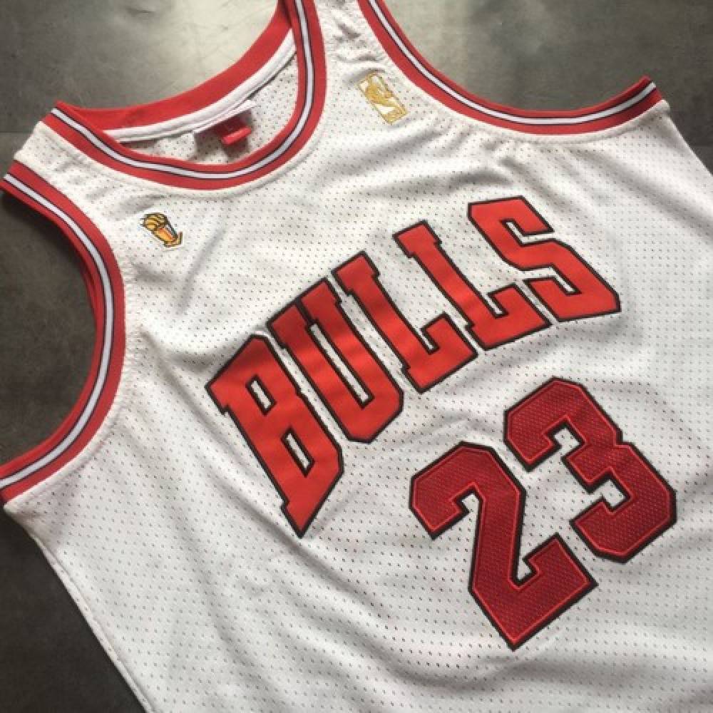 Men's Chicago Bulls Michael Jordan #23 Throwback White 1996-97 Hardwood Classics Player Jersey-League Wear Hub