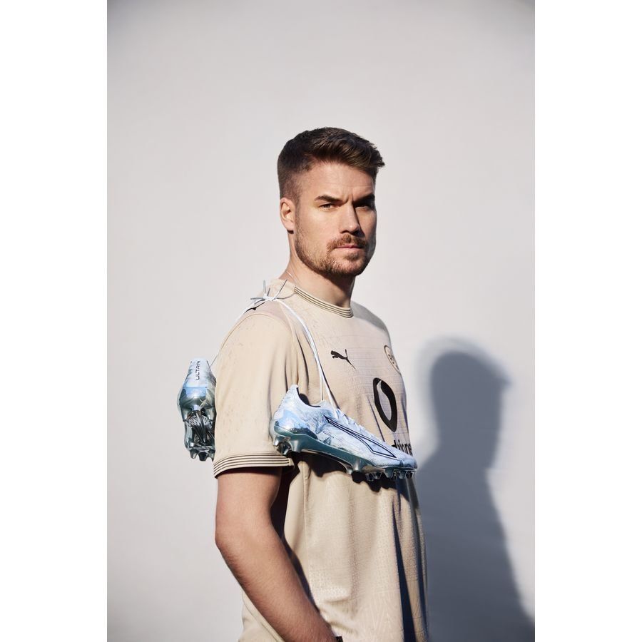 Dortmund Goalkeeper Shirt Special Edition 25/26-League Wear Hub