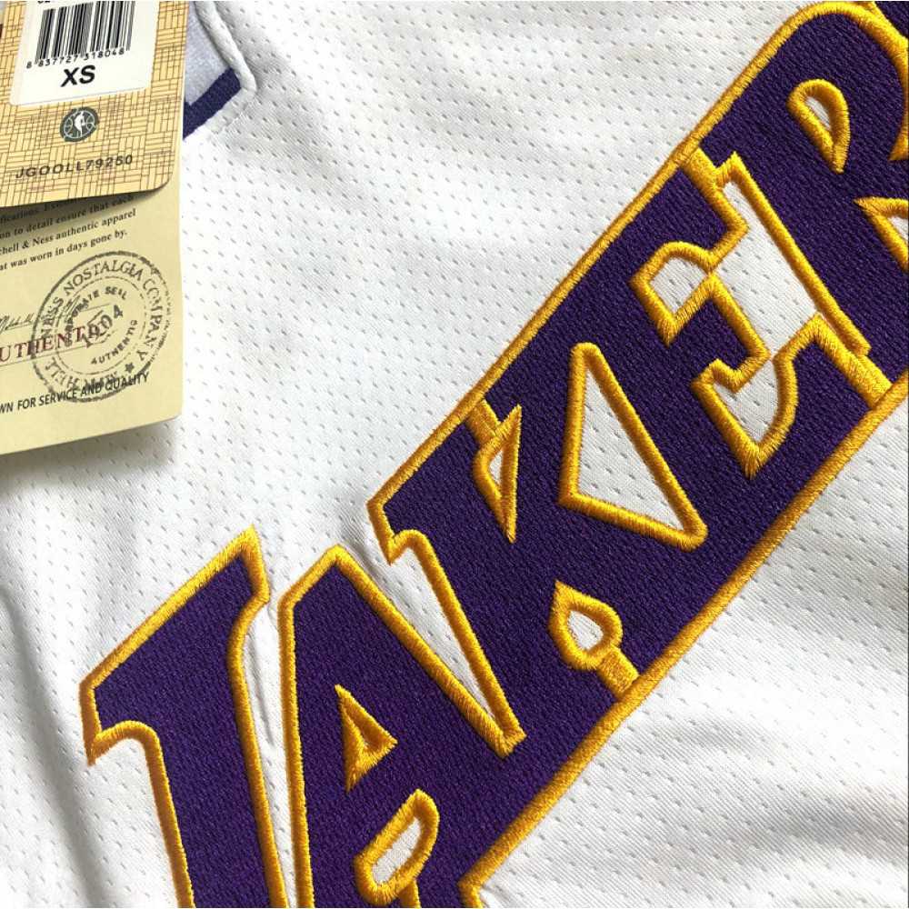 Men's Los Angeles Lakers Kobe Bryant #24 Throwback White 09/10 Hardwood Classics Jersey-League Wear Hub