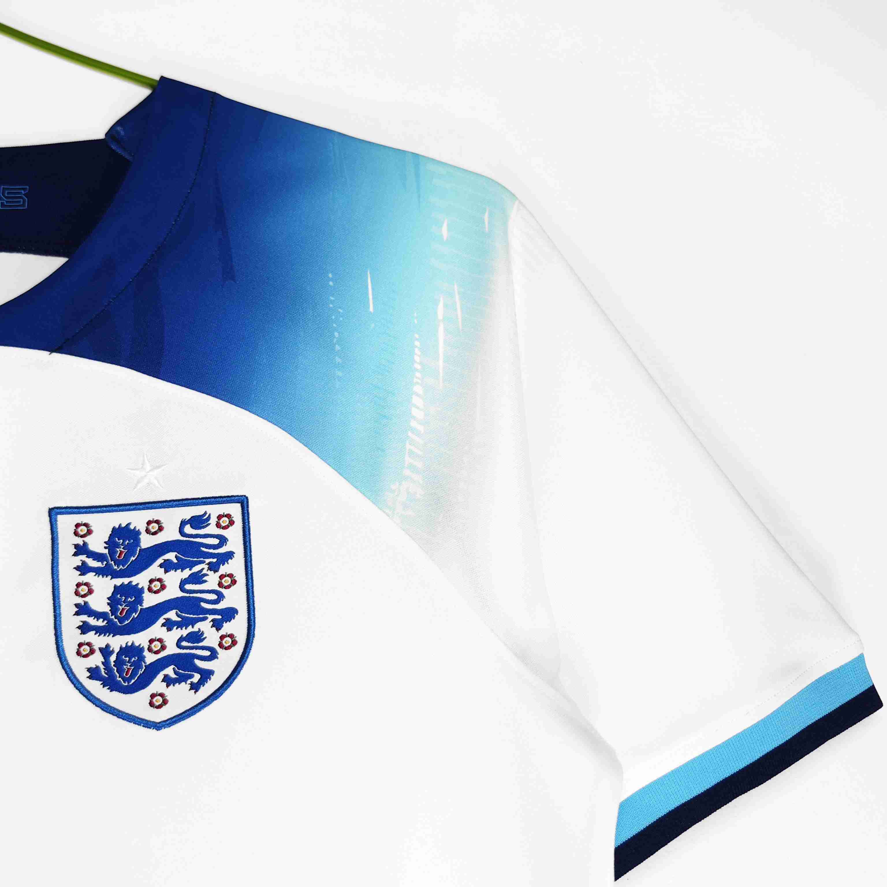 Men's England Retro Vintage 2022 Home Jersey-League Wear Hub