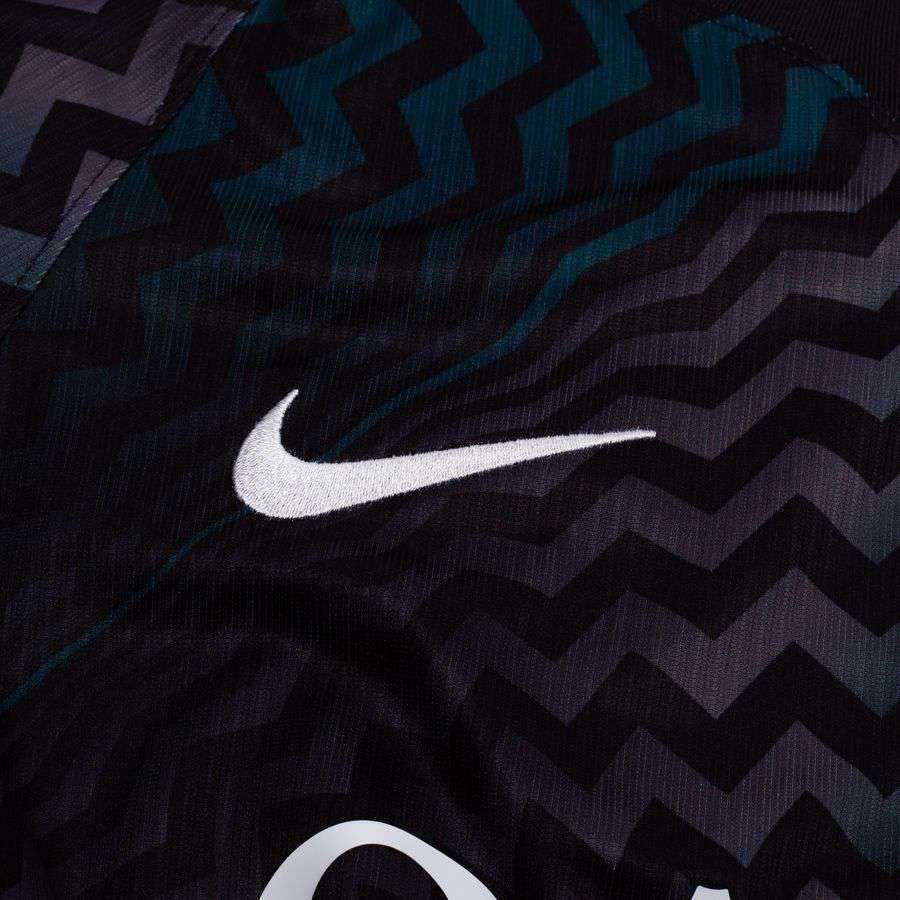 Paris Saint Germain Goalkeeper Shirt 26/27 Long Sleeves-League Wear Hub