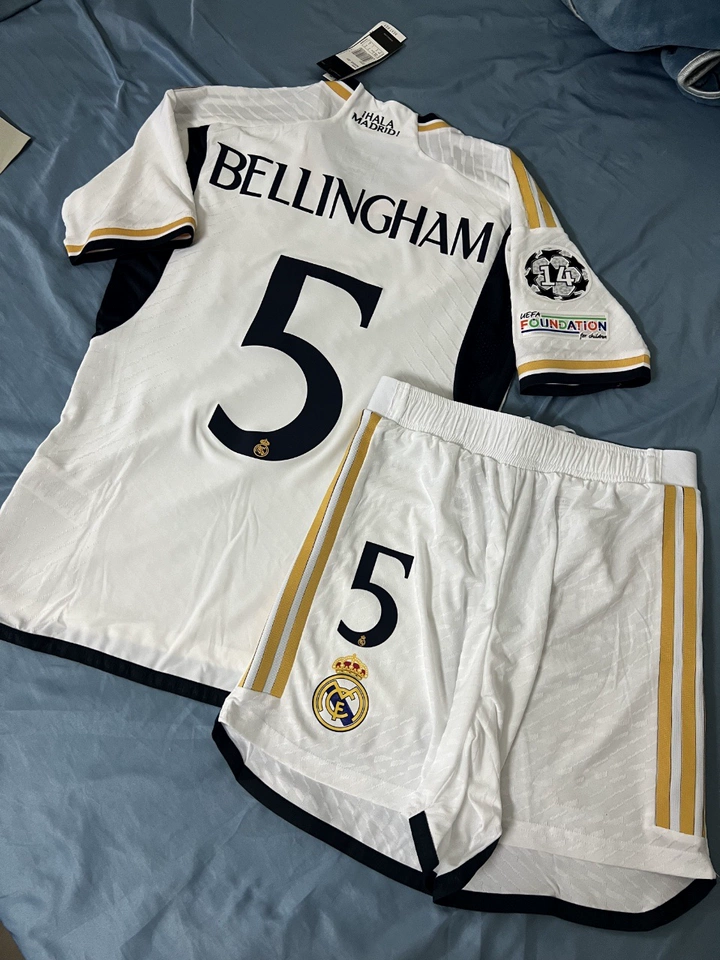 Real Madrid Kit