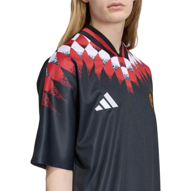 2026-2027 Man Utd Street Jersey (Black) (Beckham 7) — Buy Now