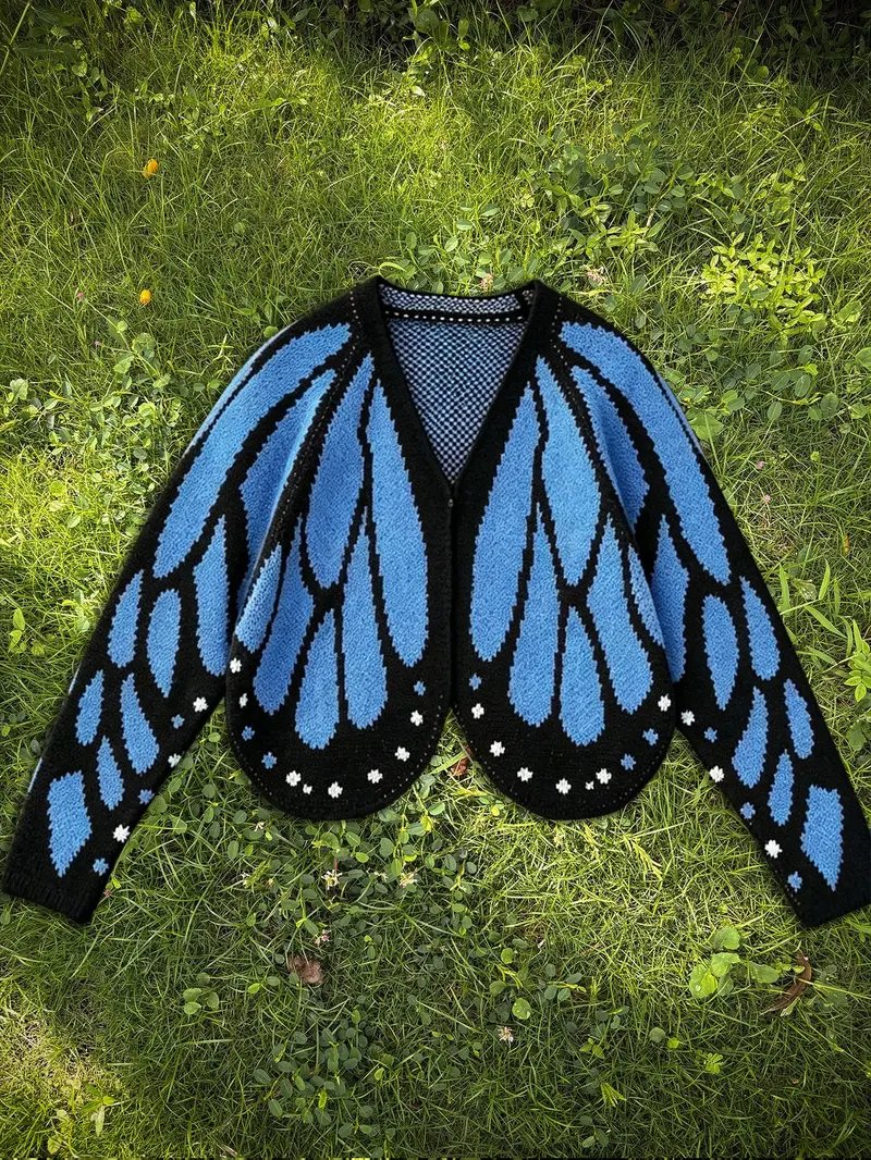 Women's Trendy Butterfly Wings Knit Cardigan, Front Open V Neck, Bat Sleeve Short Design, Casual Fashion Knitwear For Fall Knit Coat for Vacation Parties