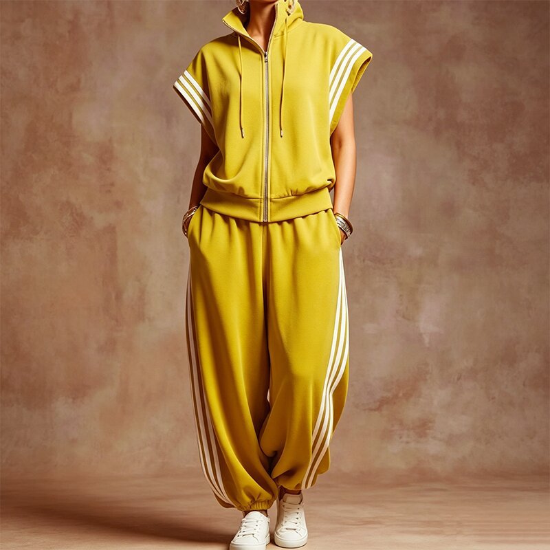 2026 New Women's Casual Sportswear Set: Zip-Up Stand-Collar Striped Color-Block Design