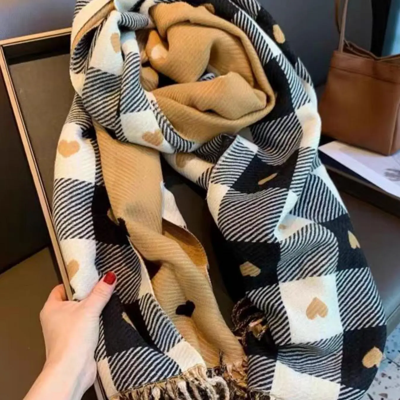 Cozy Heart Plaid Scarf