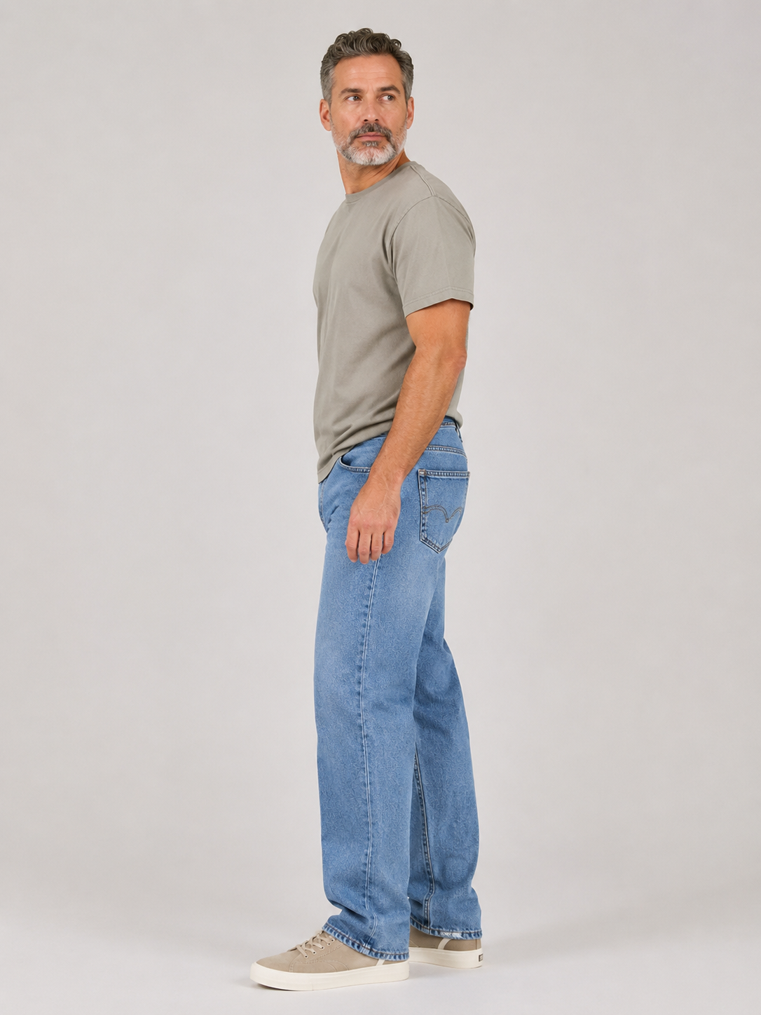 Loose straight jeans side fit view