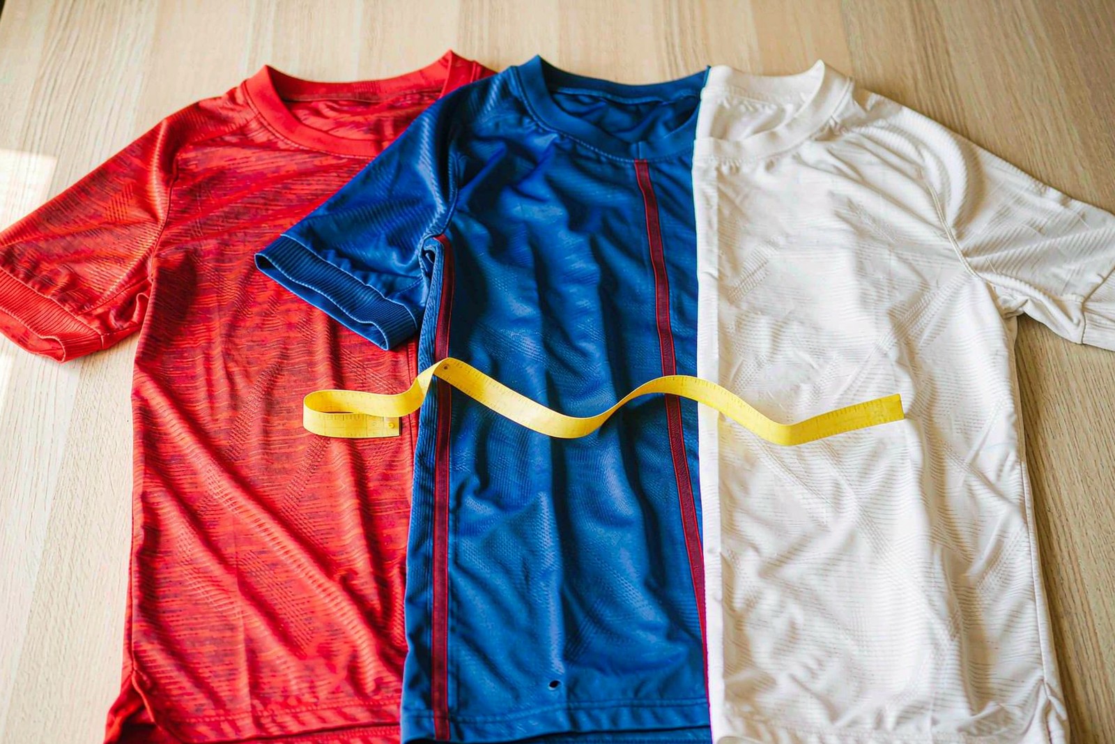 Soccer Jersey Size Guide 2026/27: How to Find Your Fit in Home, Away and Third Kits