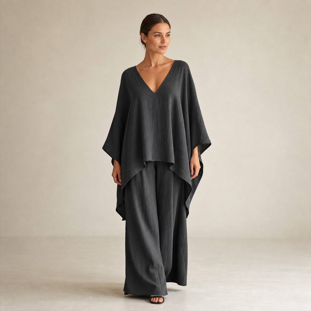 Women's loose V-neck two piece set model
