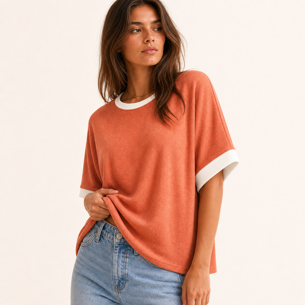 Coral White women's contrast-trim relaxed tee