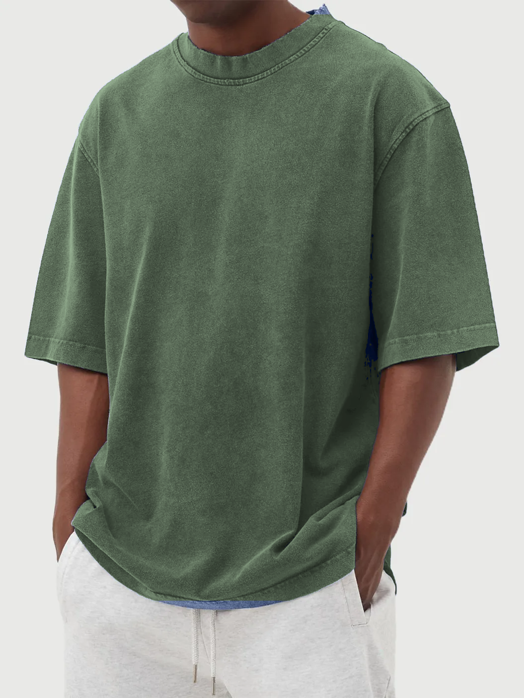 Sage men's oversized washed tee model