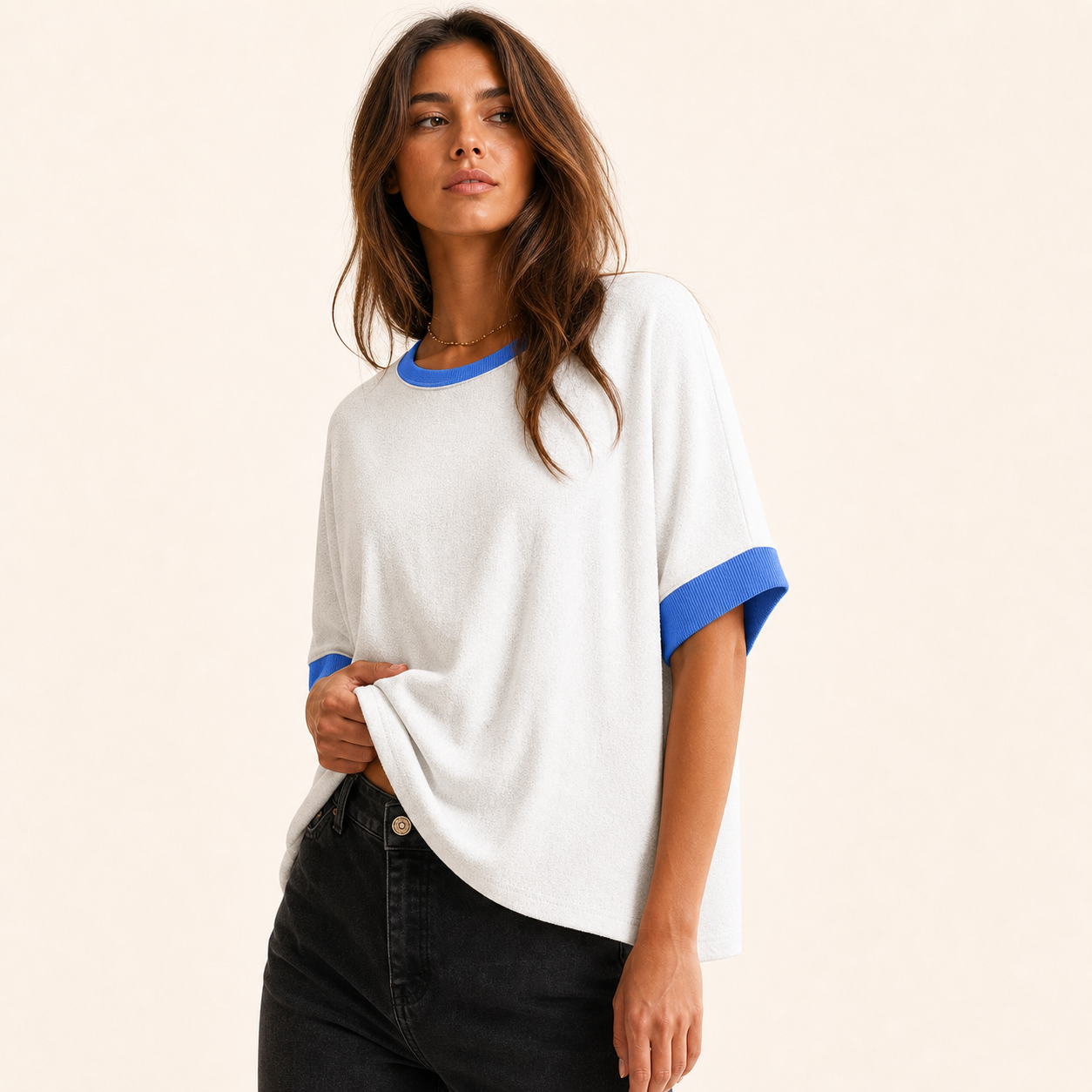 White Blue women's contrast-trim relaxed tee