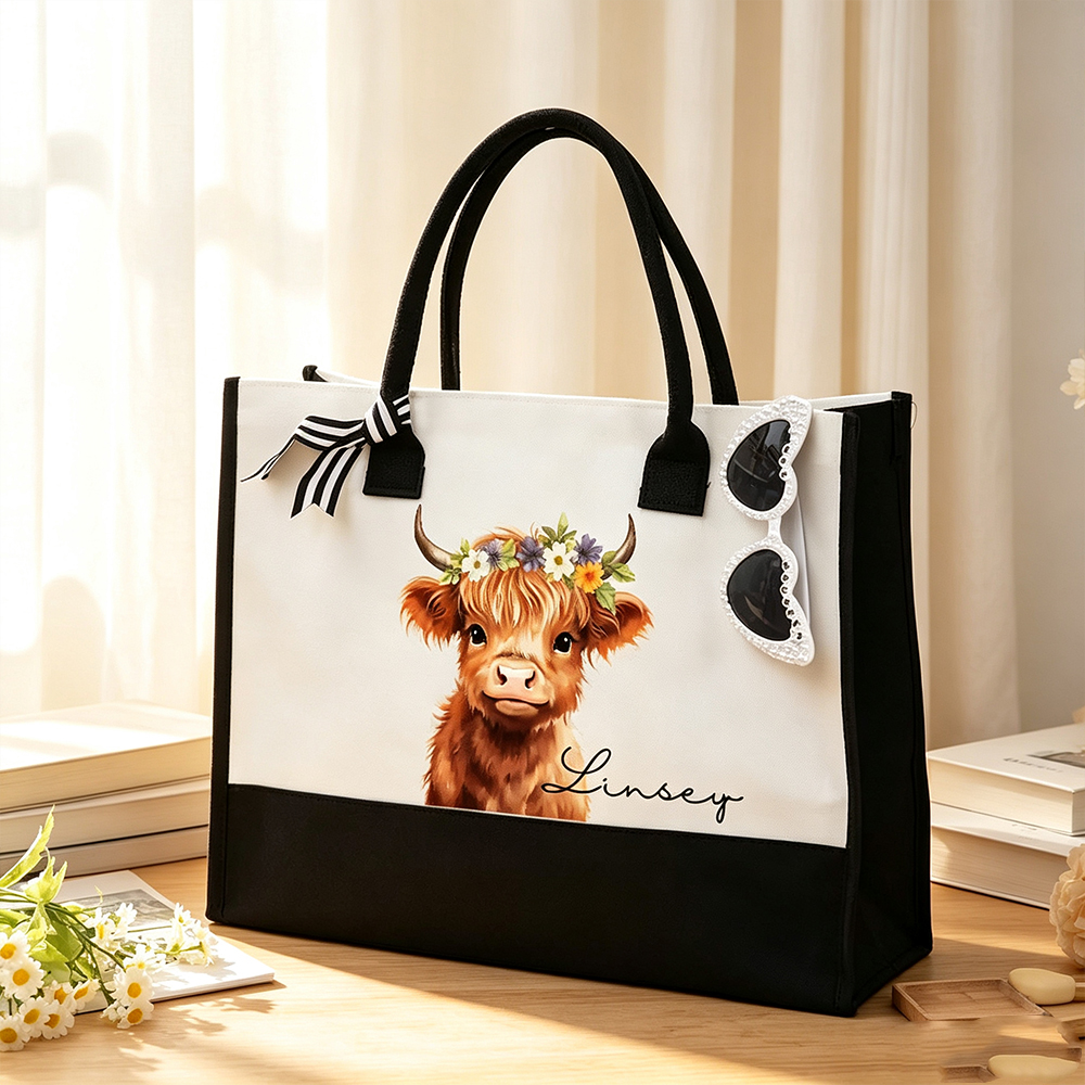 Personalized Floral Highland Cow Canvas Tote Bag – Large Travel Bag with Name Customisation, Birthday & Christmas Gift for Her