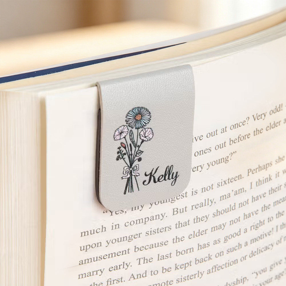 Personalized Birth Flower Magnetic Bookmark Clip with Custom Name, Floral Reading Accessory, Gift for Book Lovers
