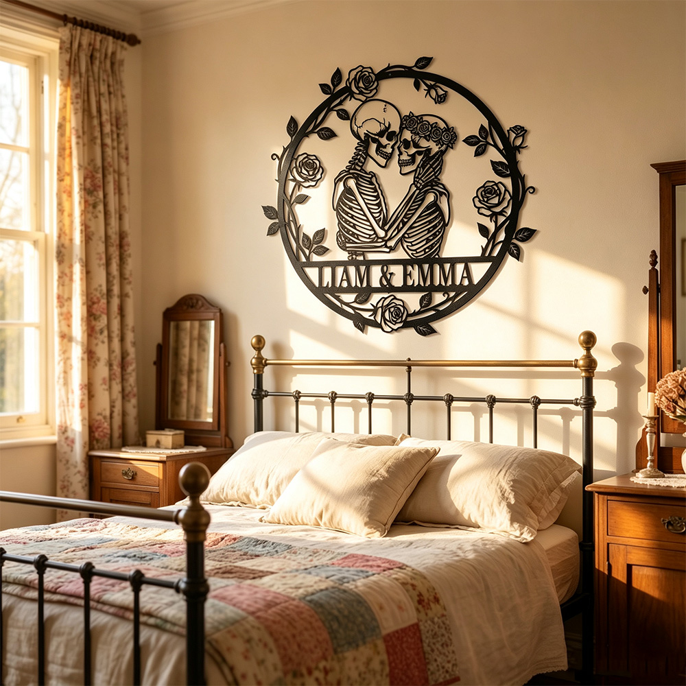 Personalized Skeleton Couple Metal Wall Art – Custom Name Gothic Wedding Sign, Halloween Home Decor & Unique Anniversary Gift