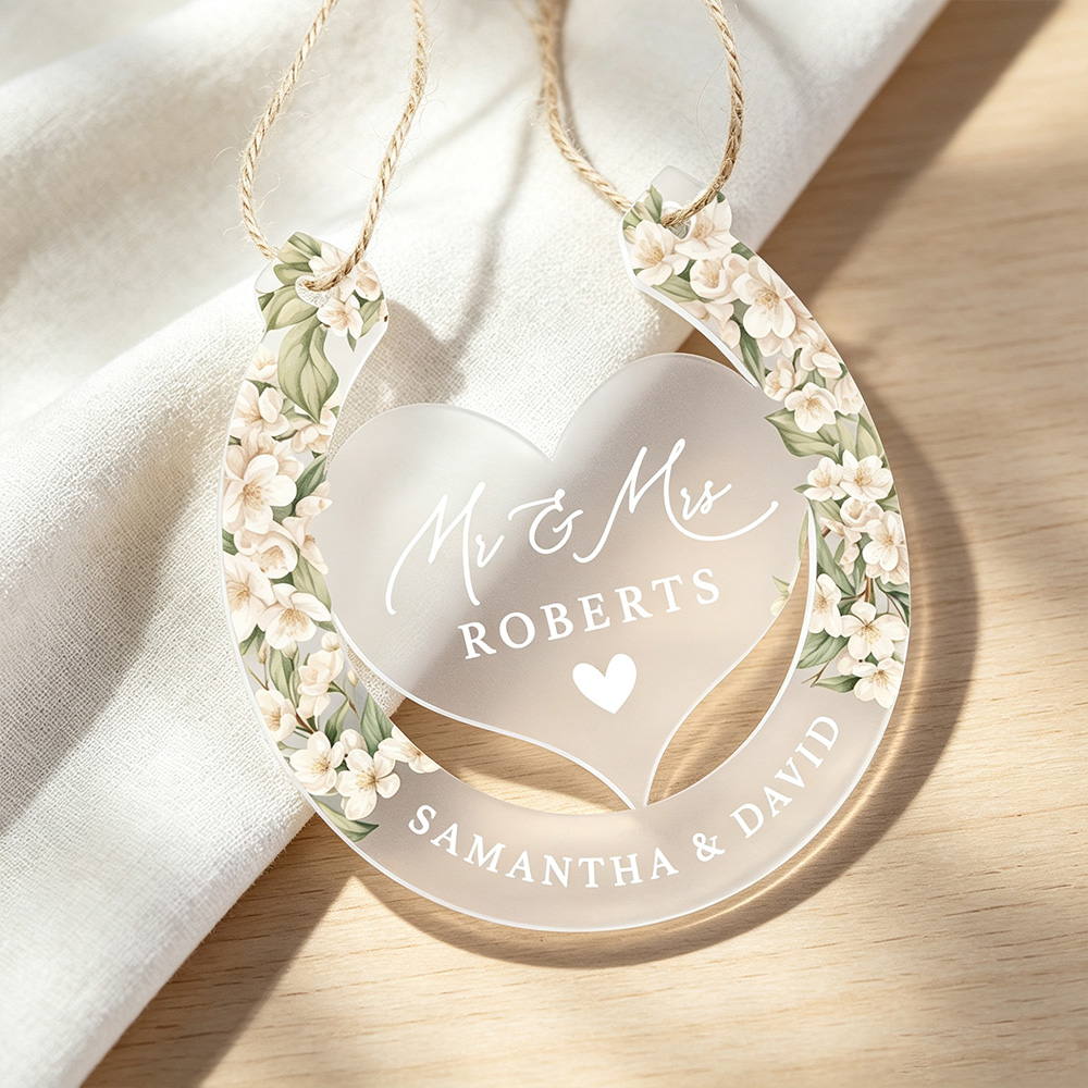 Personalized Wedding Horseshoe Ornament – Custom Mr & Mrs Acrylic Keepsake Gift for Newlyweds
