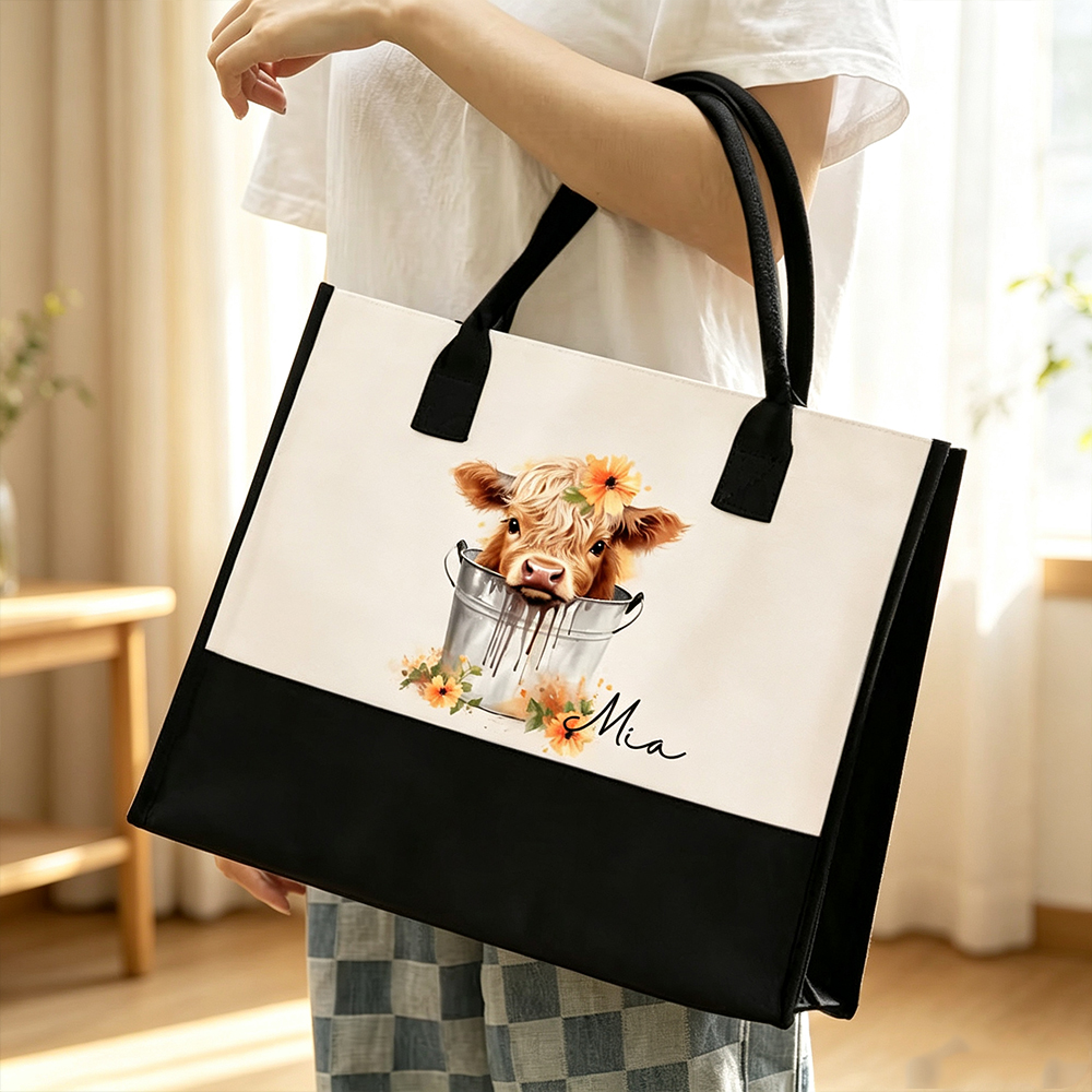 Personalized Floral Highland Cow Canvas Tote Bag – Large Travel Bag with Name Customisation, Birthday & Christmas Gift for Her