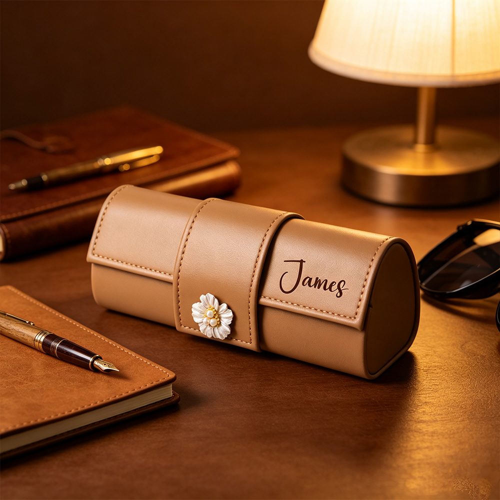 Personalized Leather Eyeglasses Case with Name, Custom Sunglasses Holder, Magnetic Travel Glasses Case, Bridesmaid Gift for Her