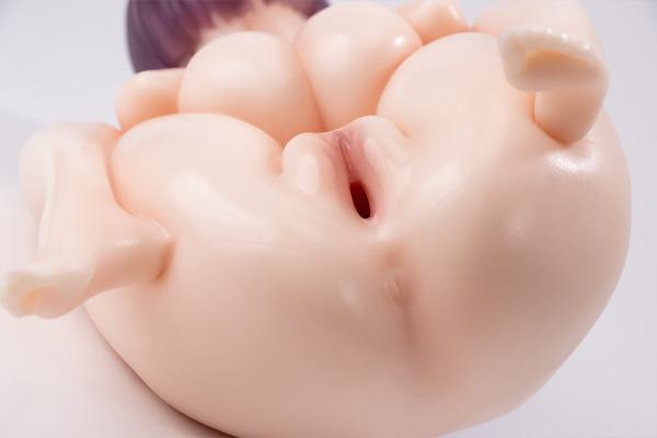 Shy Girl Torso figure Masturbator detail