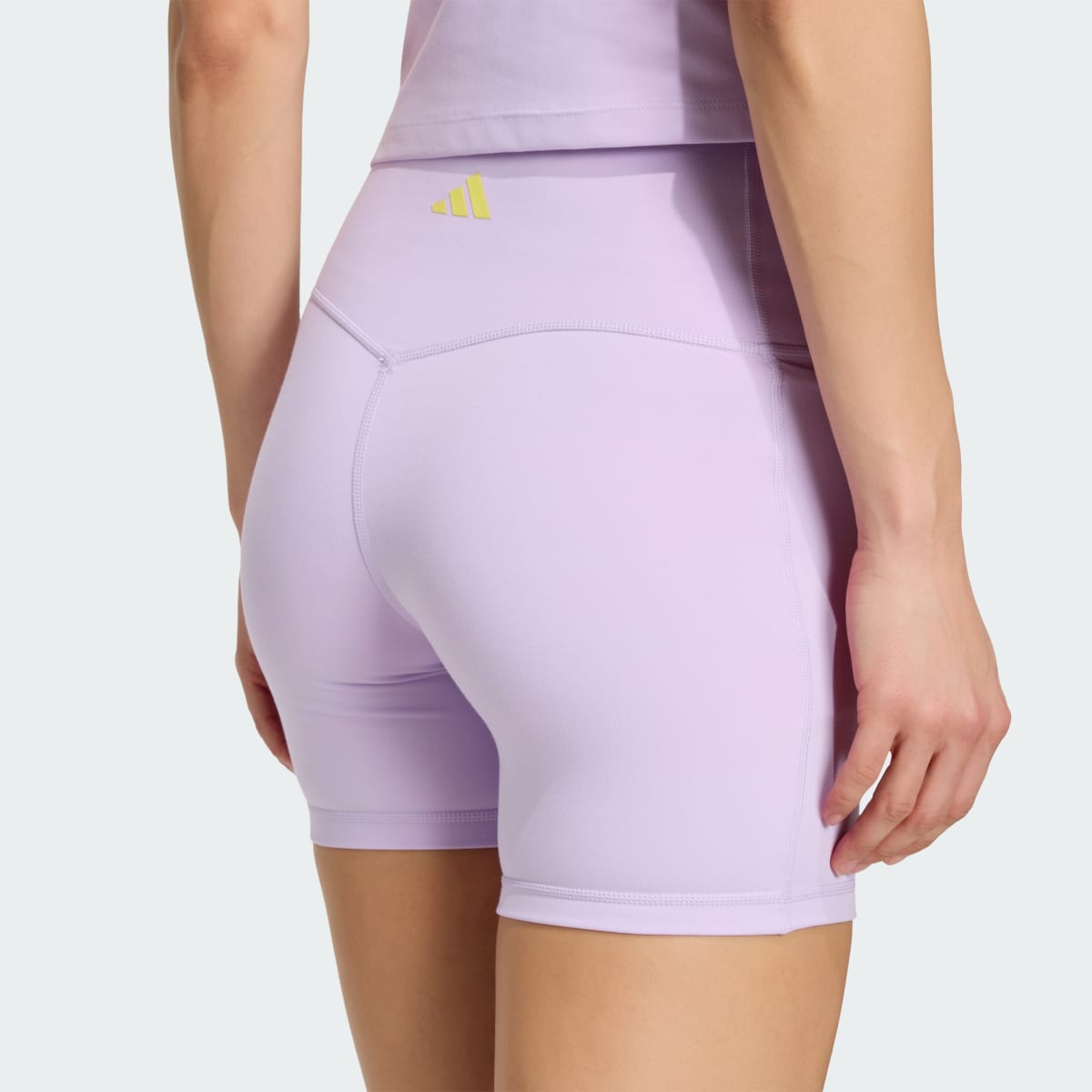 Prenda deportiva para mujer color tono neutro - vista 6