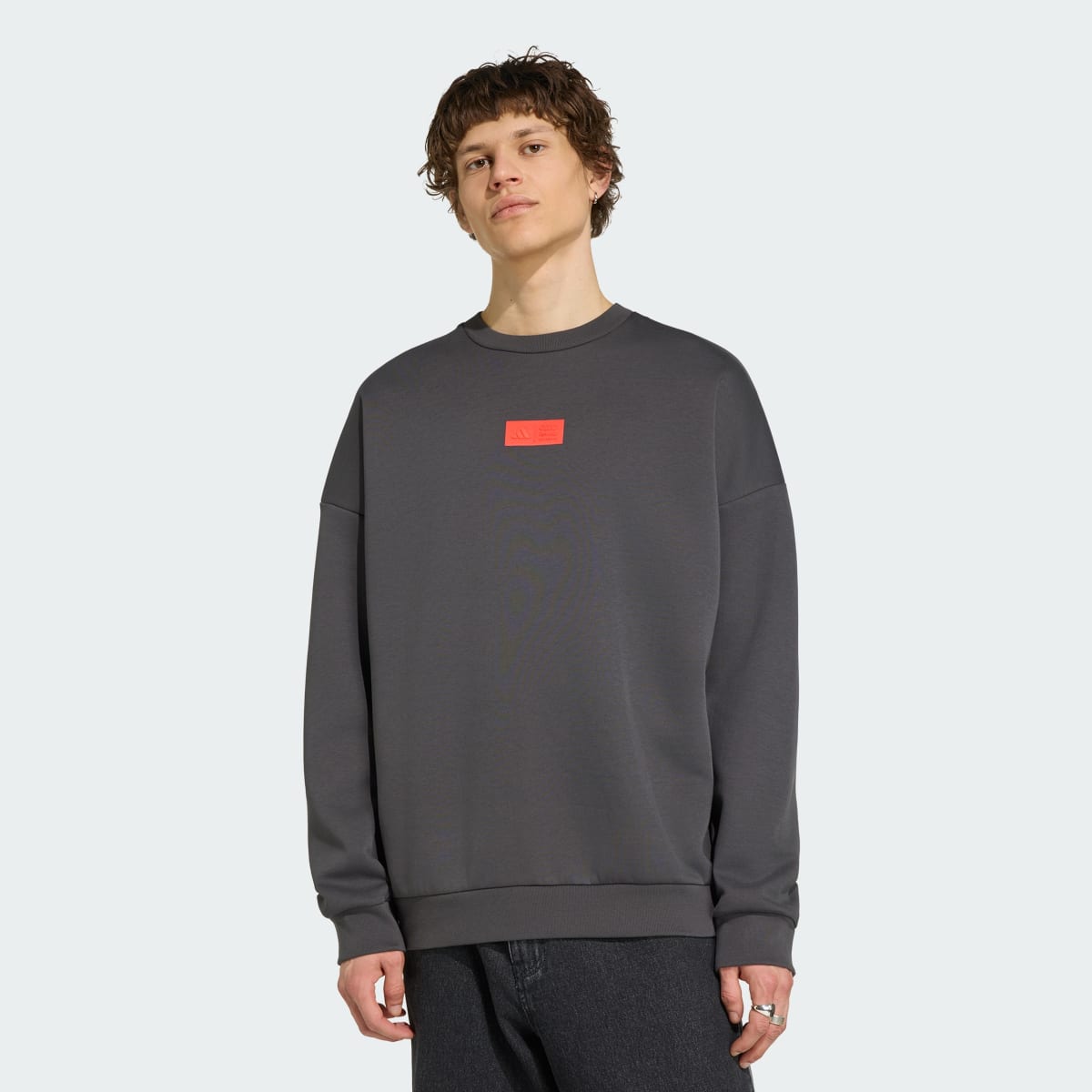 Prenda deportiva para hombre color negro y rojo - vista 1