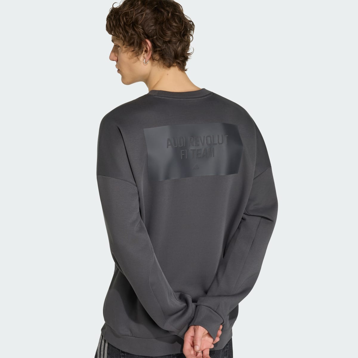 Prenda deportiva para hombre color negro y rojo - vista 7