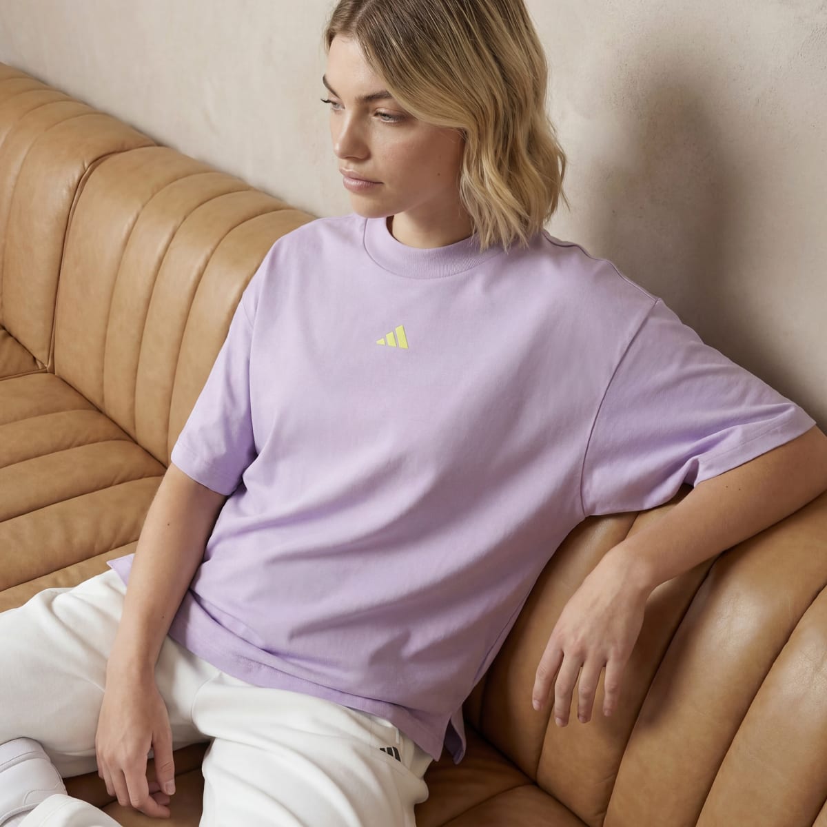 Camiseta deportiva para mujer color tono neutro - vista 4